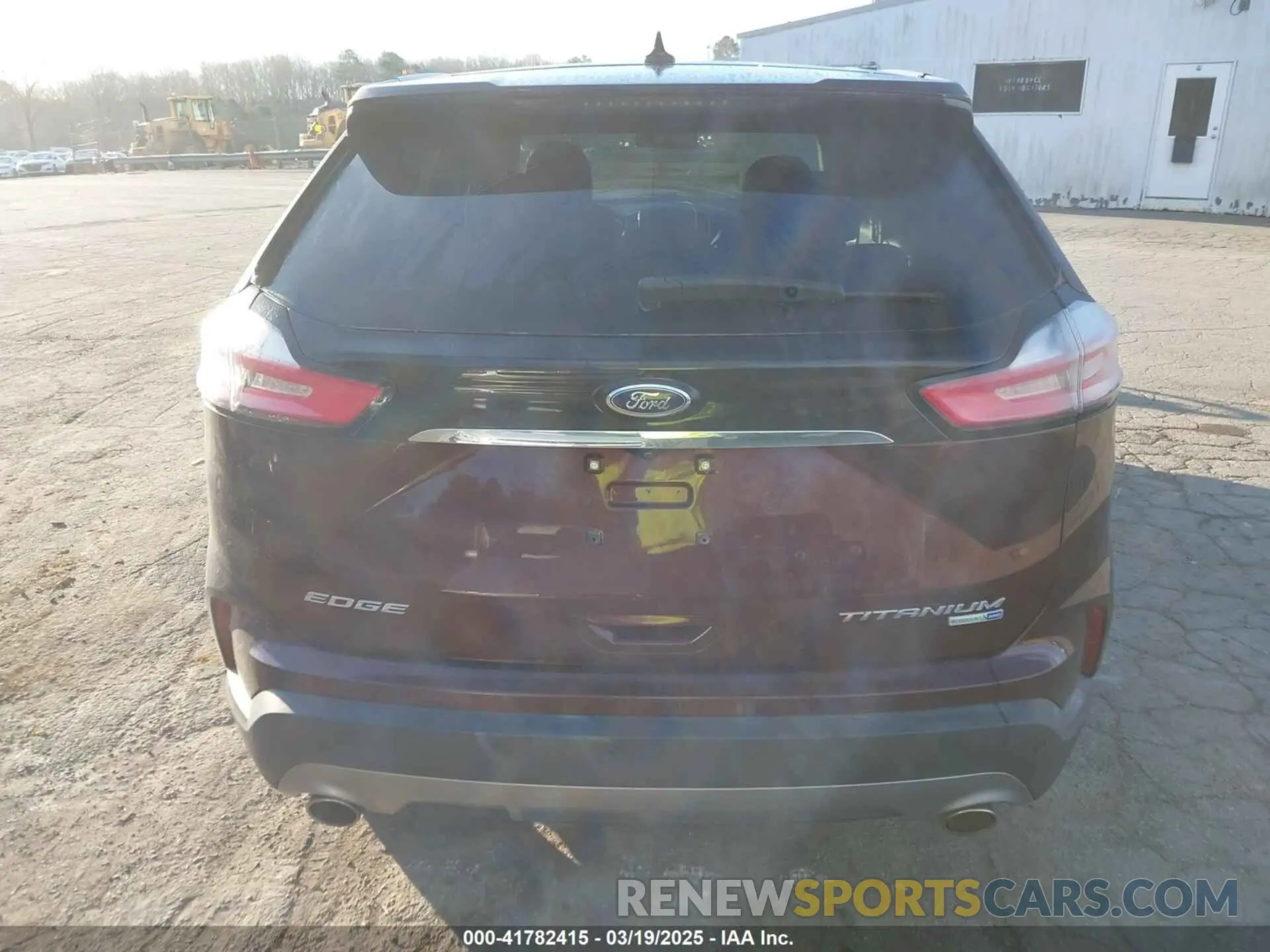 17 Photograph of a damaged car 2FMPK4K94KBB35619 FORD EDGE 2019