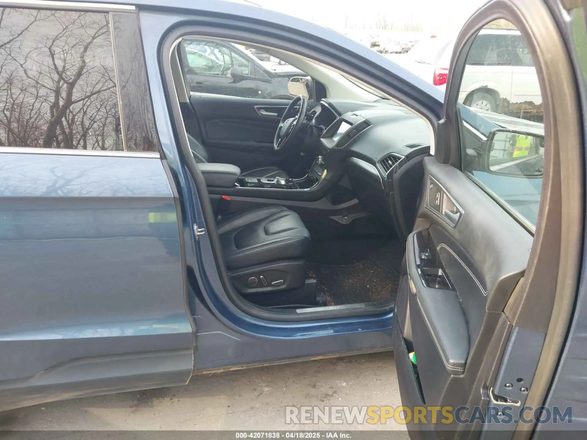 5 Photograph of a damaged car 2FMPK4K94KBB63095 FORD EDGE 2019