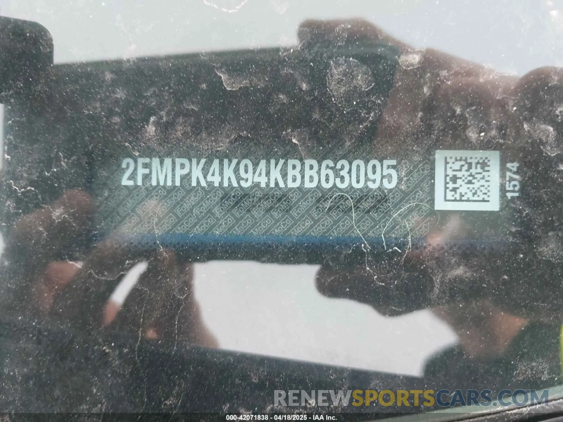 9 Photograph of a damaged car 2FMPK4K94KBB63095 FORD EDGE 2019