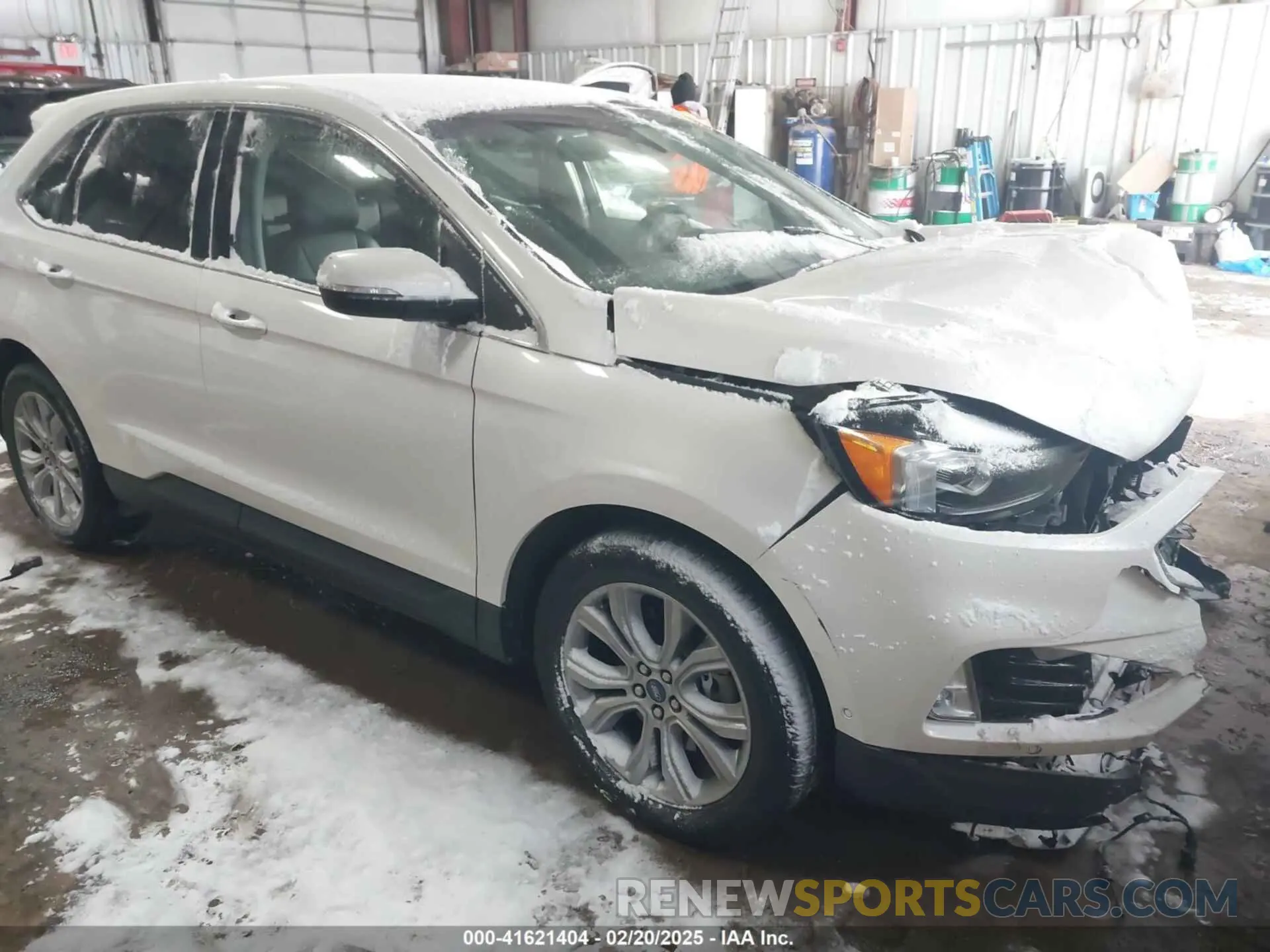 1 Photograph of a damaged car 2FMPK4K94KBC11744 FORD EDGE 2019