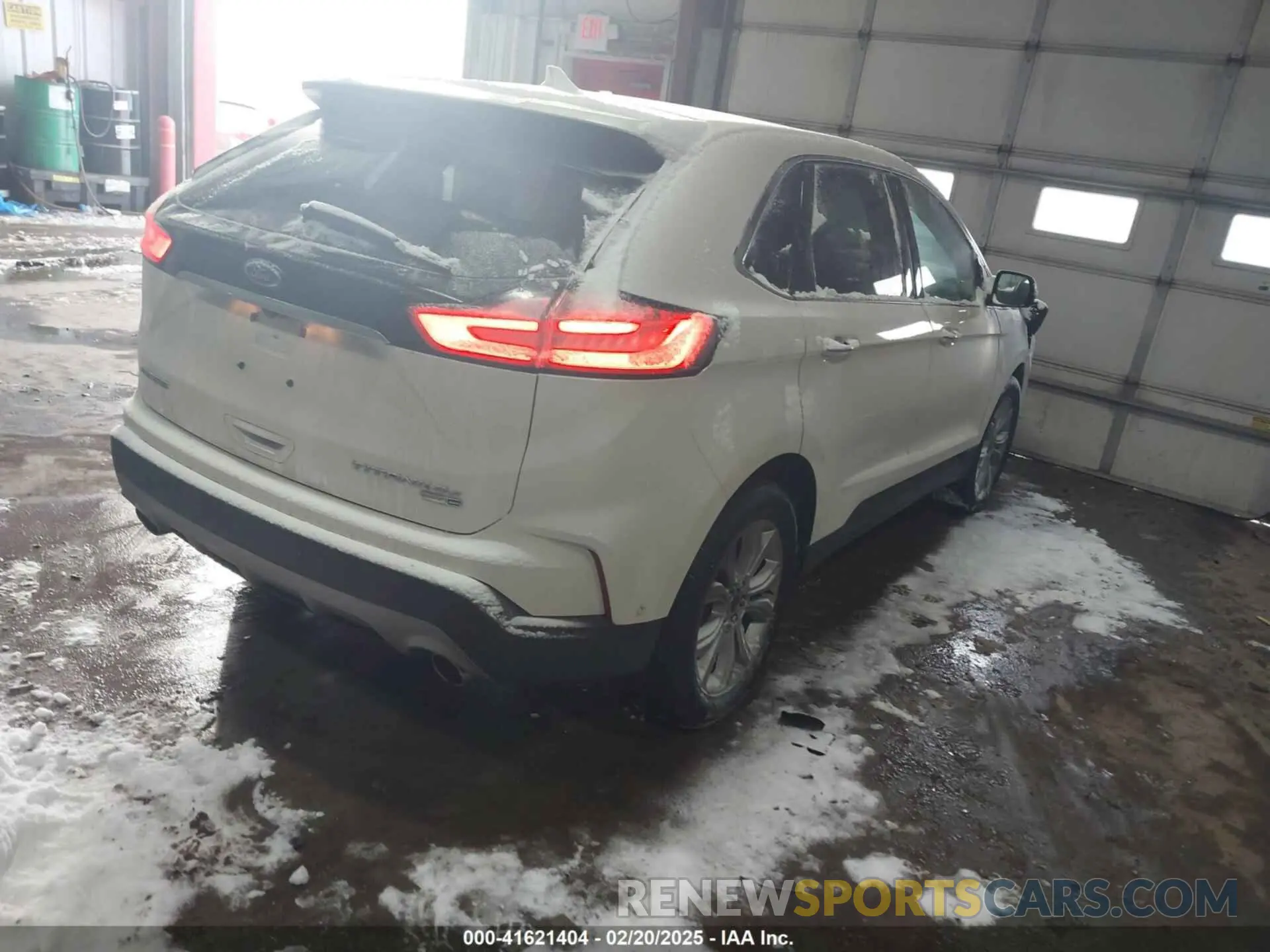4 Photograph of a damaged car 2FMPK4K94KBC11744 FORD EDGE 2019