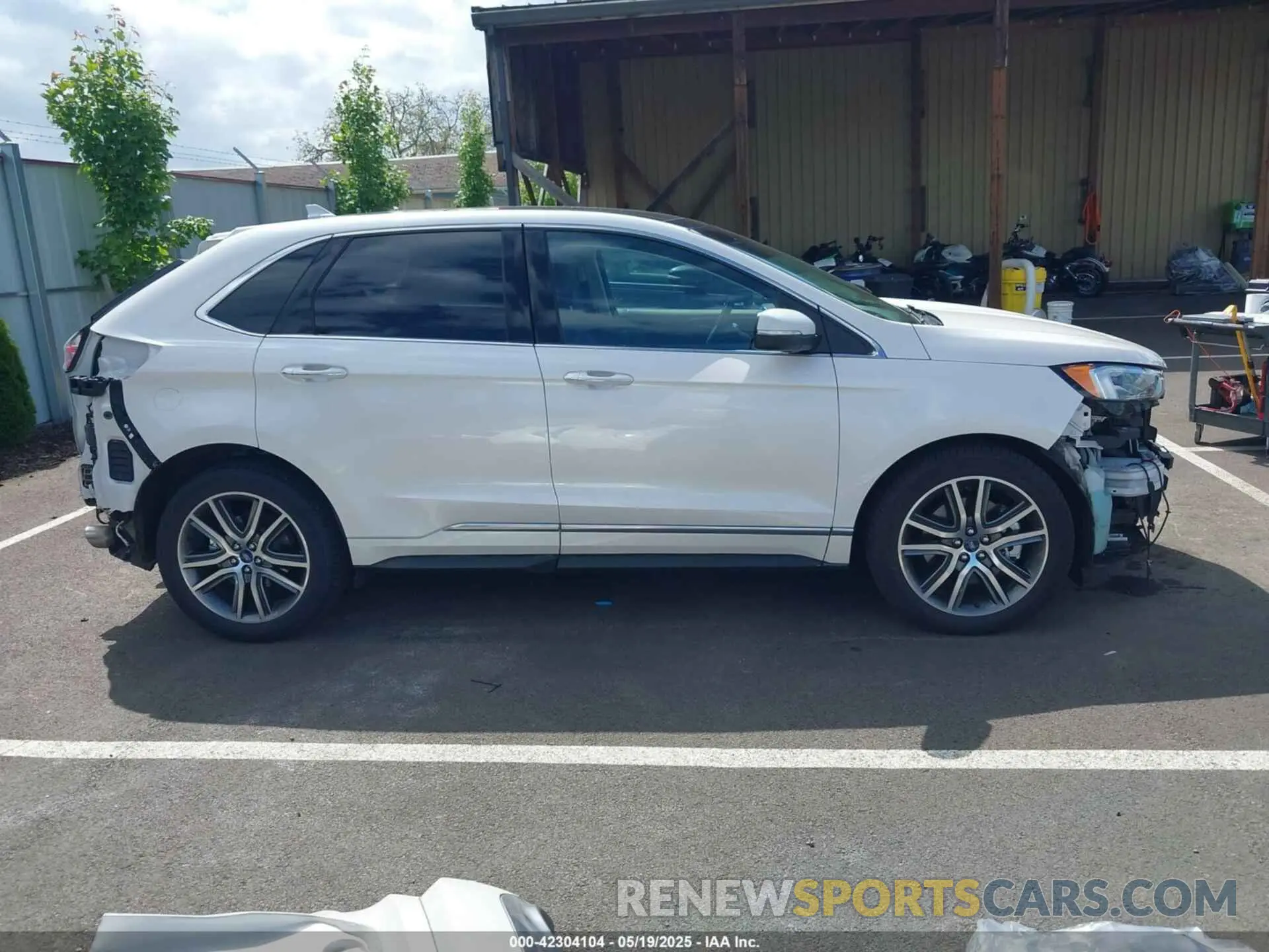 14 Photograph of a damaged car 2FMPK4K94KBC37017 FORD EDGE 2019