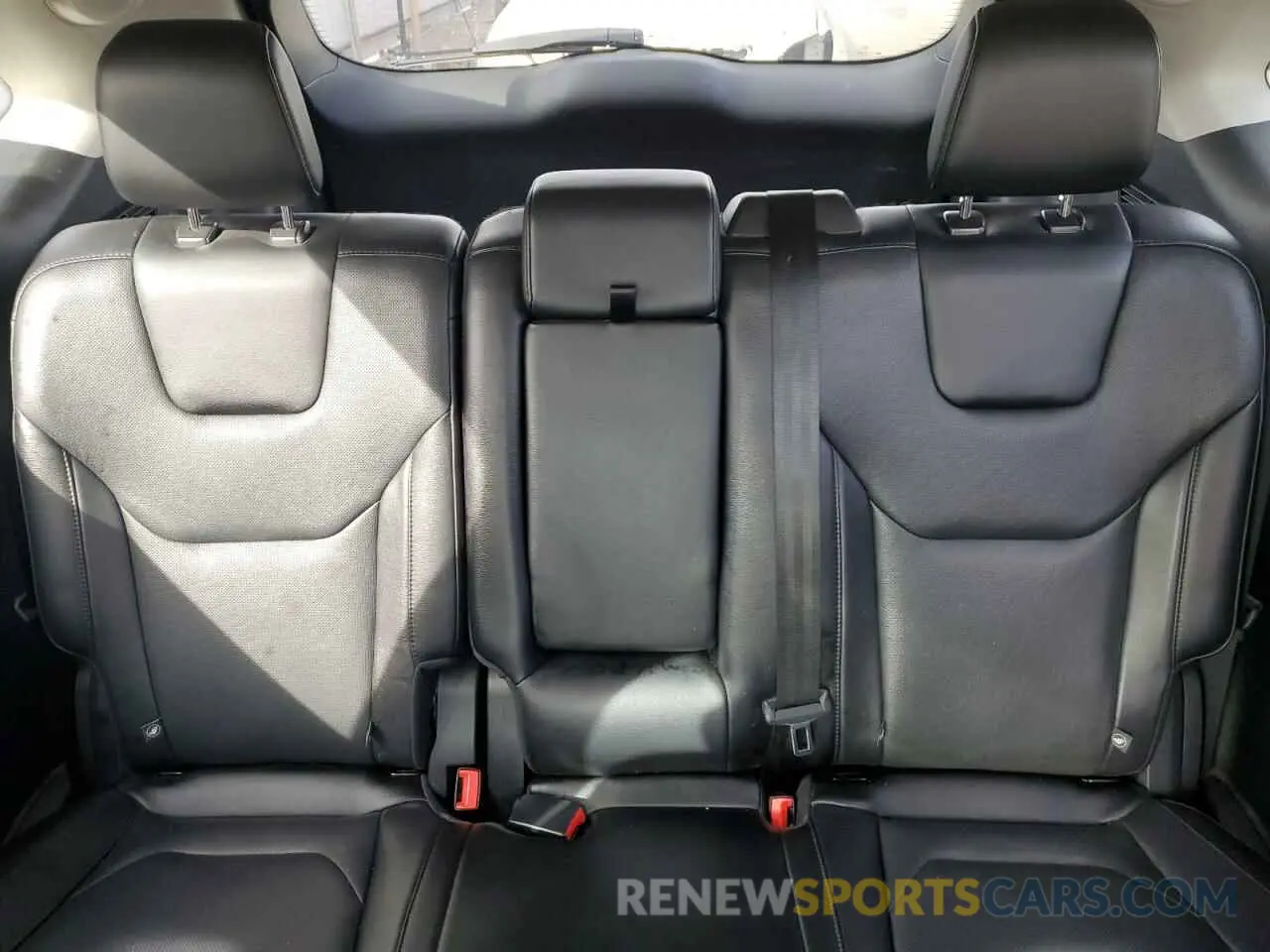 10 Photograph of a damaged car 2FMPK4K95KBB56706 FORD EDGE 2019