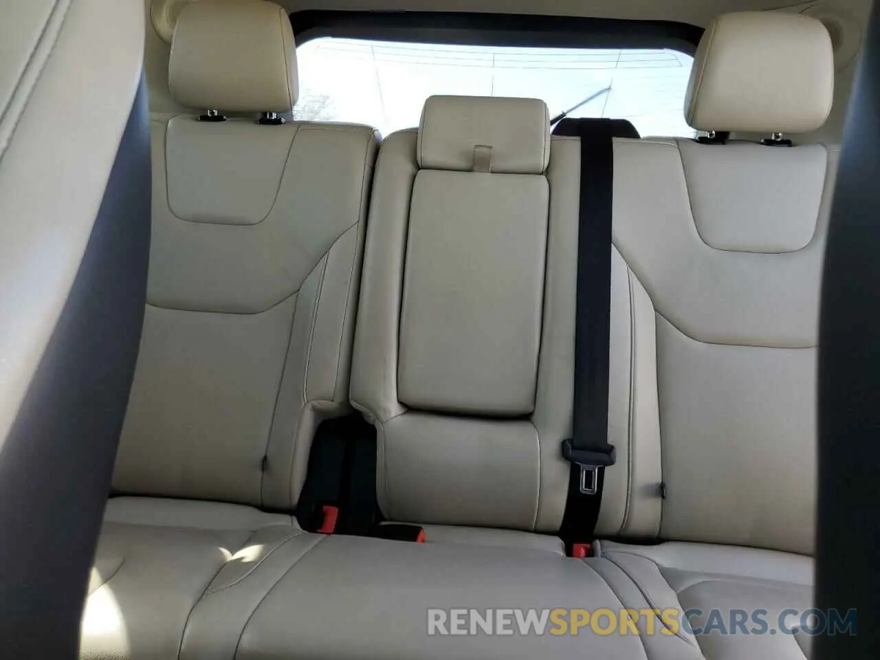 10 Photograph of a damaged car 2FMPK4K95KBC01921 FORD EDGE 2019