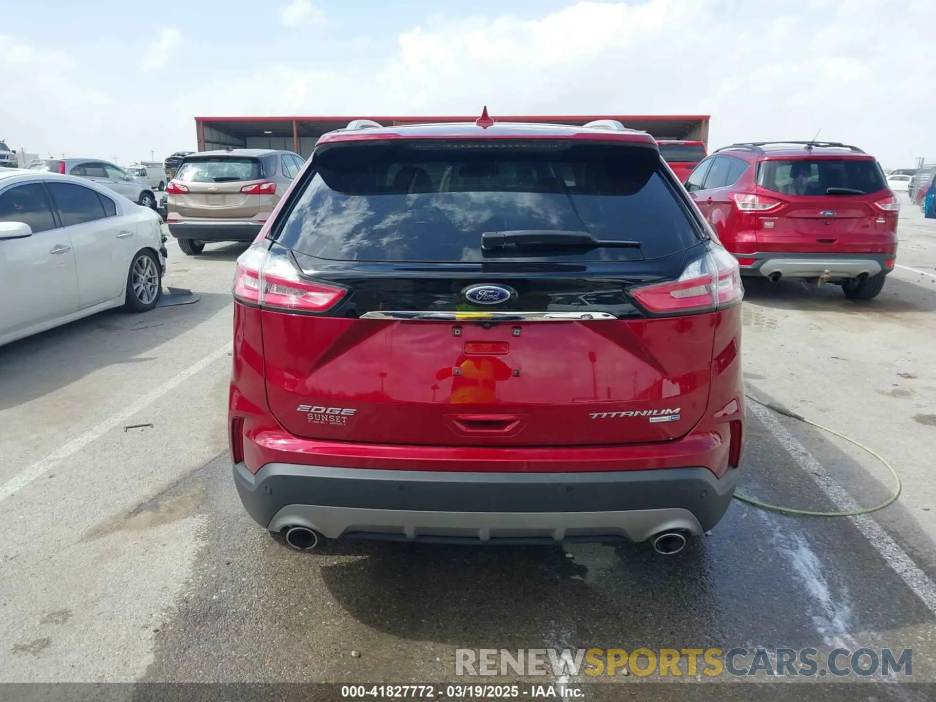 16 Photograph of a damaged car 2FMPK4K95KBC76005 FORD EDGE 2019