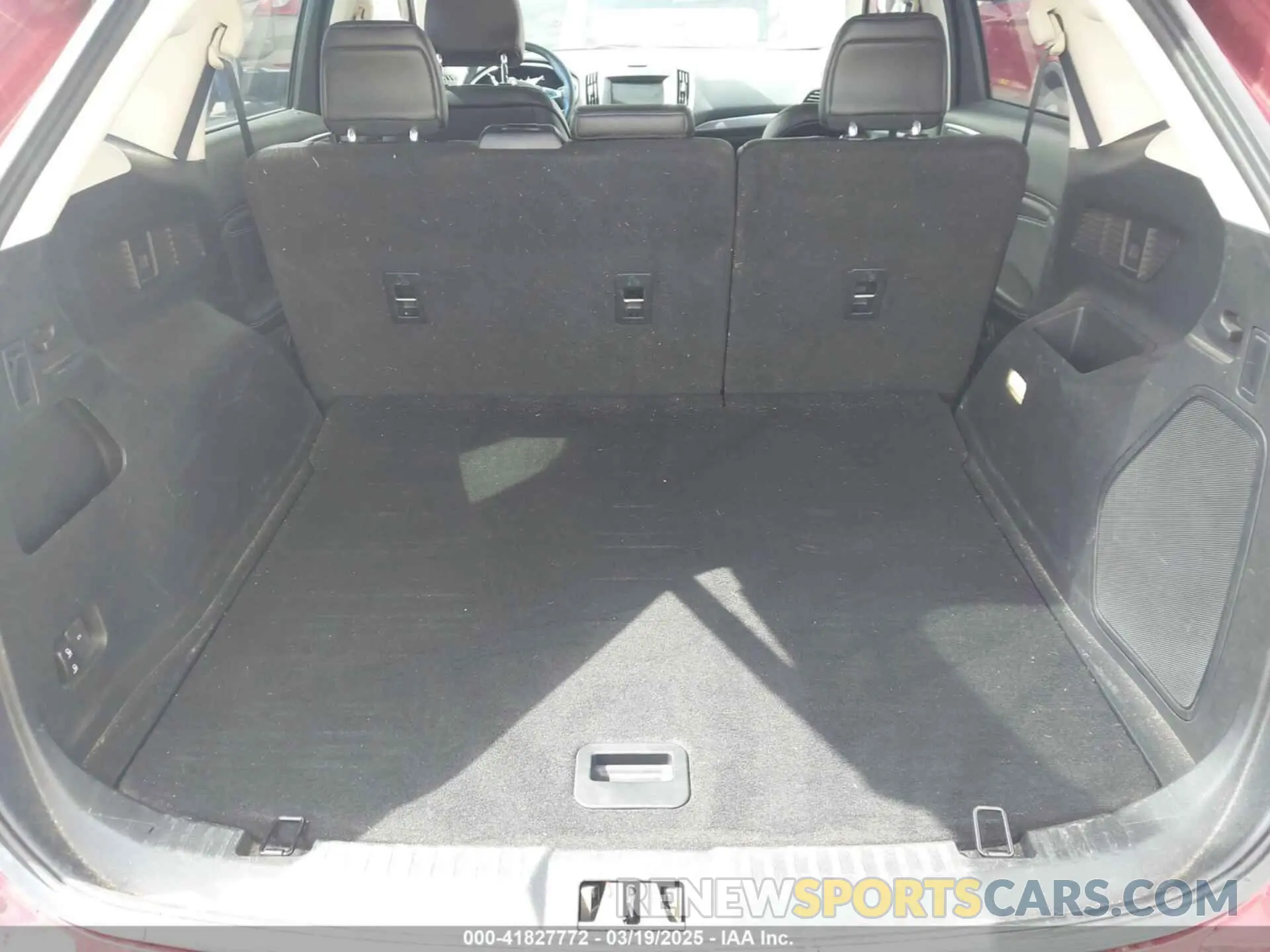 17 Photograph of a damaged car 2FMPK4K95KBC76005 FORD EDGE 2019