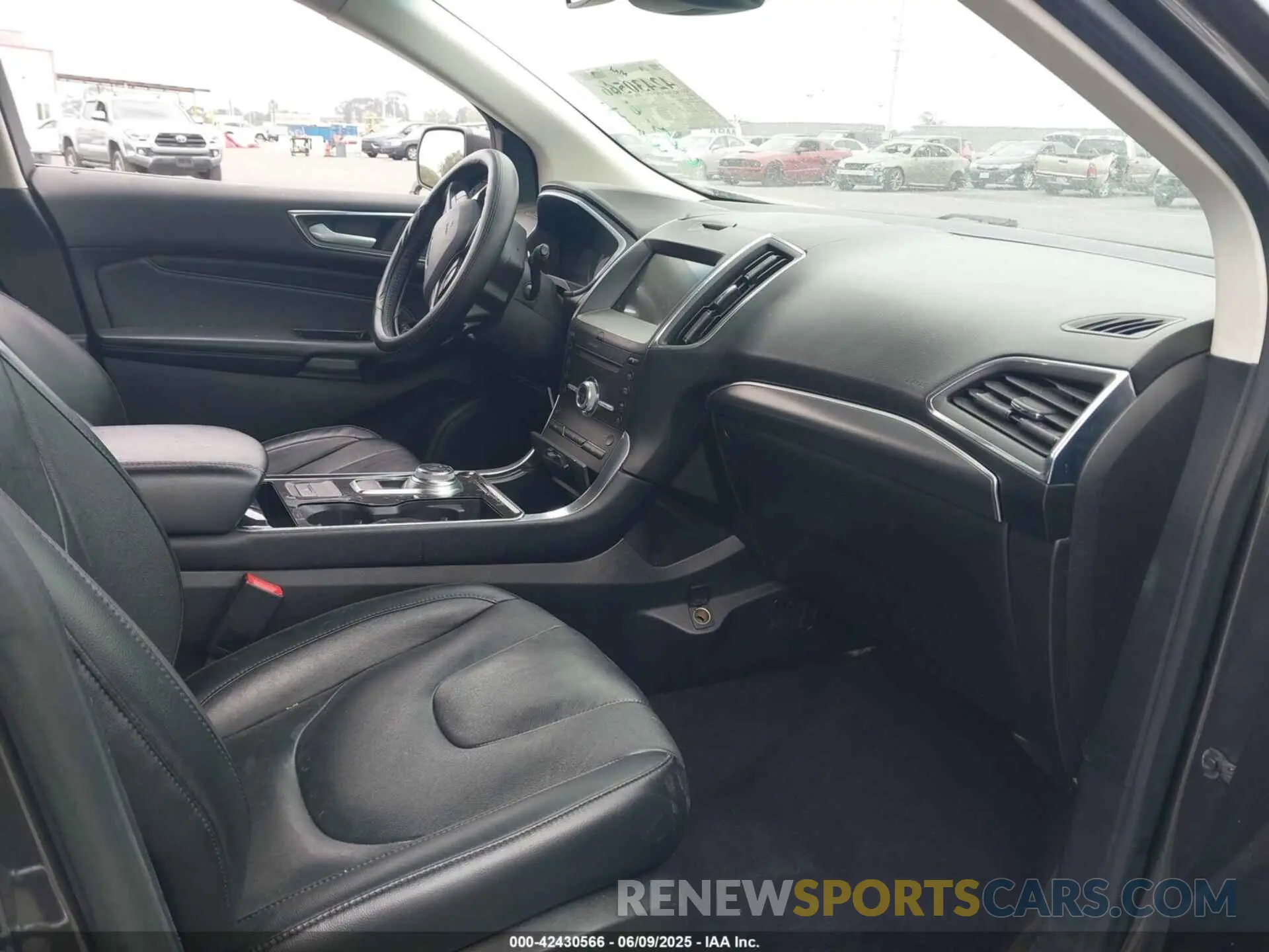 5 Photograph of a damaged car 2FMPK4K96KBB62885 FORD EDGE 2019