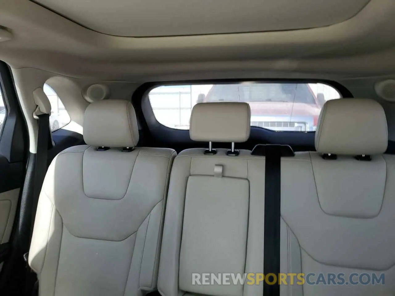10 Photograph of a damaged car 2FMPK4K96KBB95207 FORD EDGE 2019