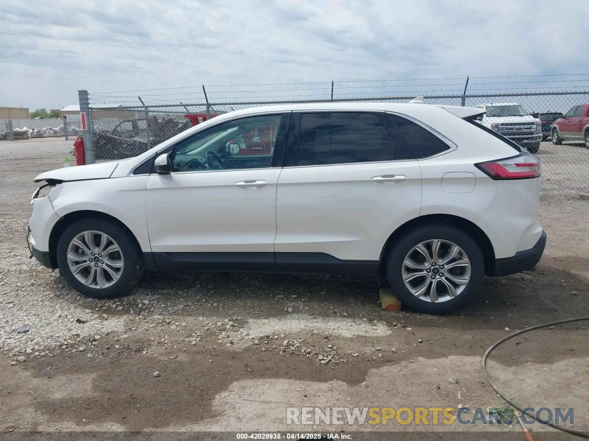 15 Photograph of a damaged car 2FMPK4K96KBC24463 FORD EDGE 2019