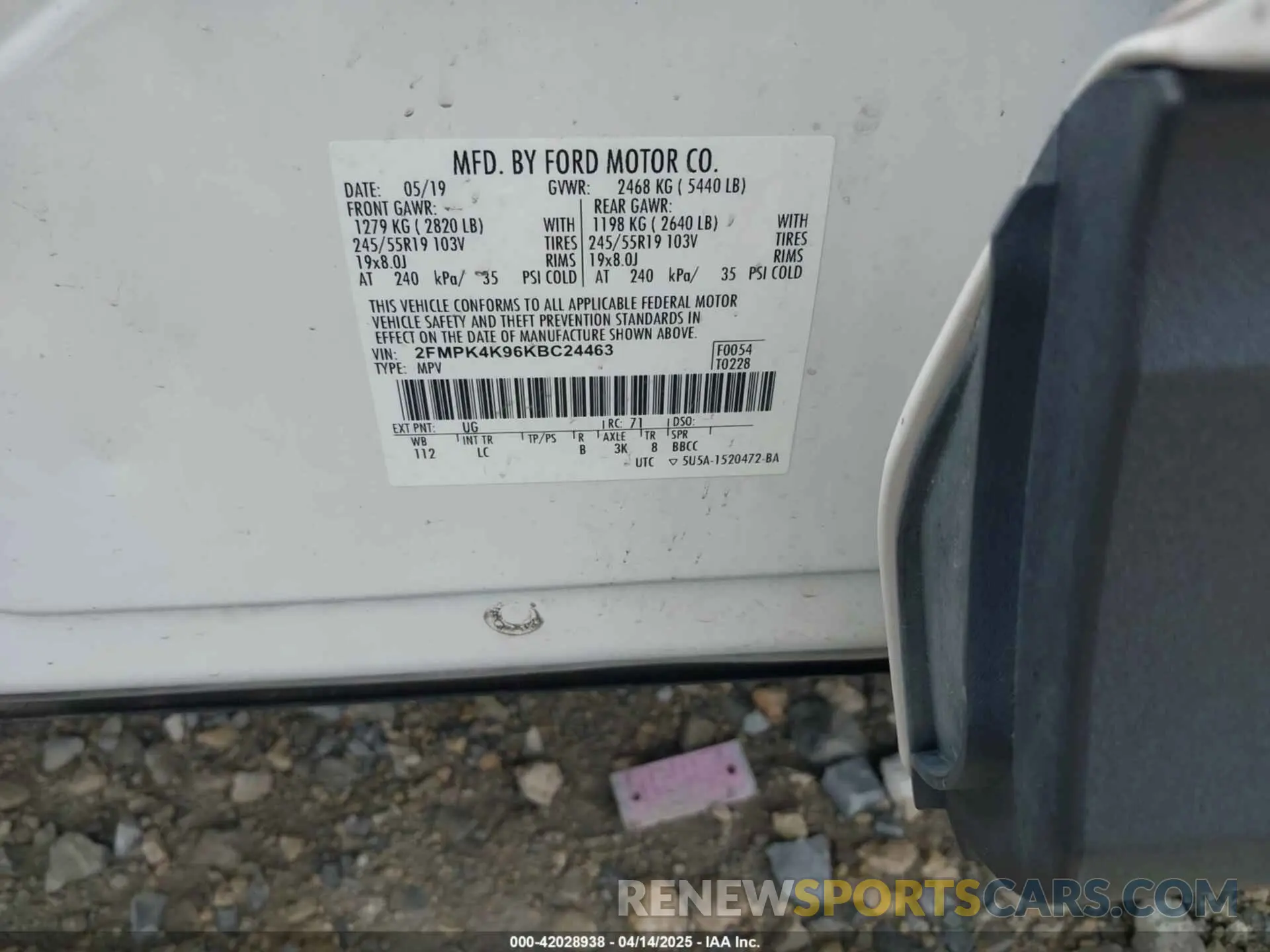 9 Photograph of a damaged car 2FMPK4K96KBC24463 FORD EDGE 2019