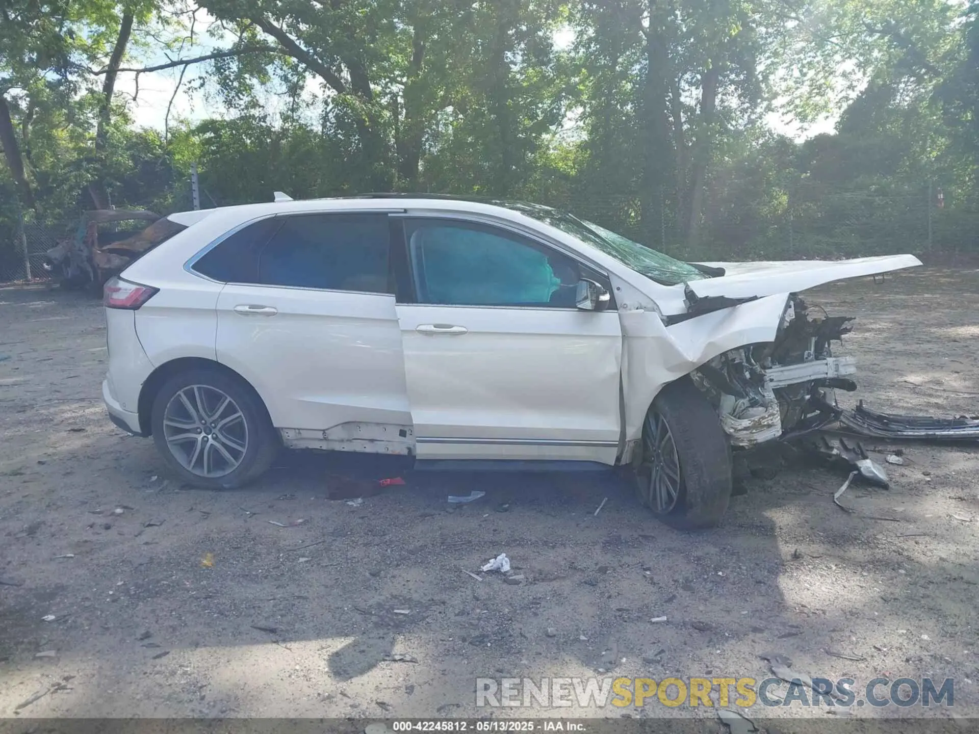 13 Photograph of a damaged car 2FMPK4K97KBB11721 FORD EDGE 2019