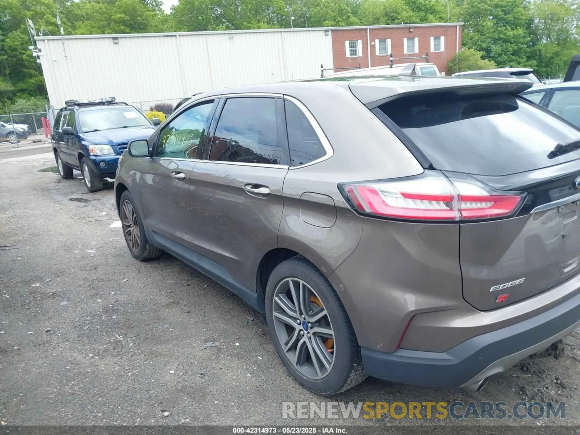 14 Photograph of a damaged car 2FMPK4K97KBB91876 FORD EDGE 2019