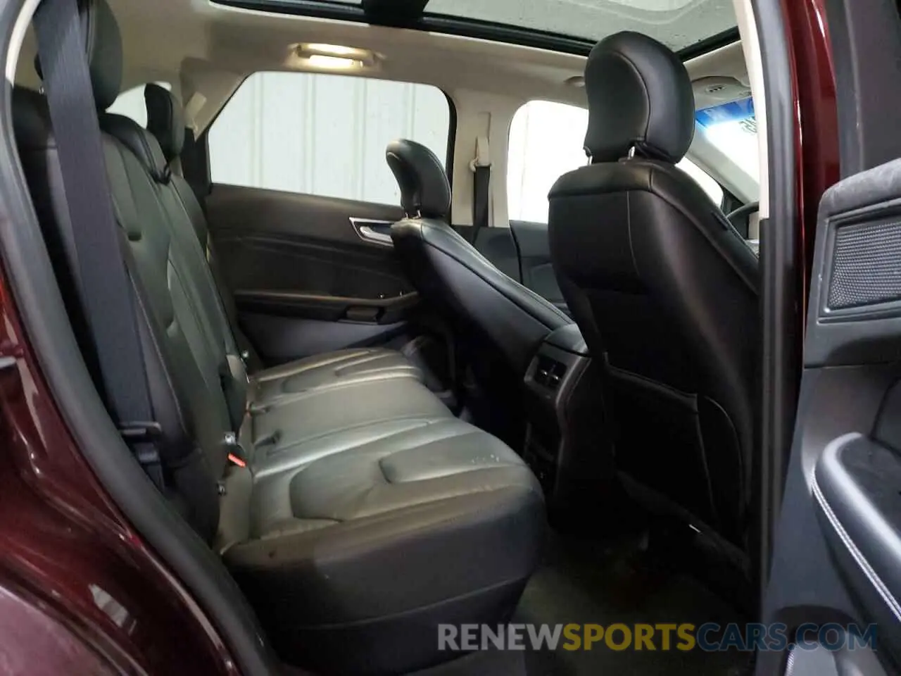 11 Photograph of a damaged car 2FMPK4K97KBB94454 FORD EDGE 2019