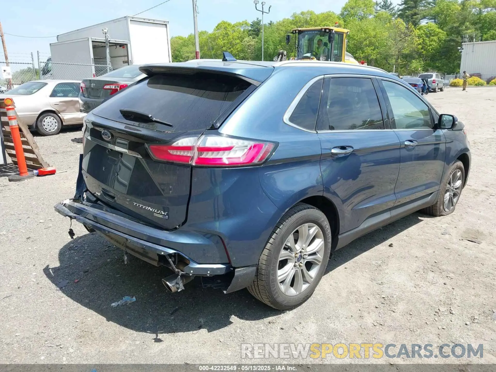 4 Photograph of a damaged car 2FMPK4K97KBC40378 FORD EDGE 2019