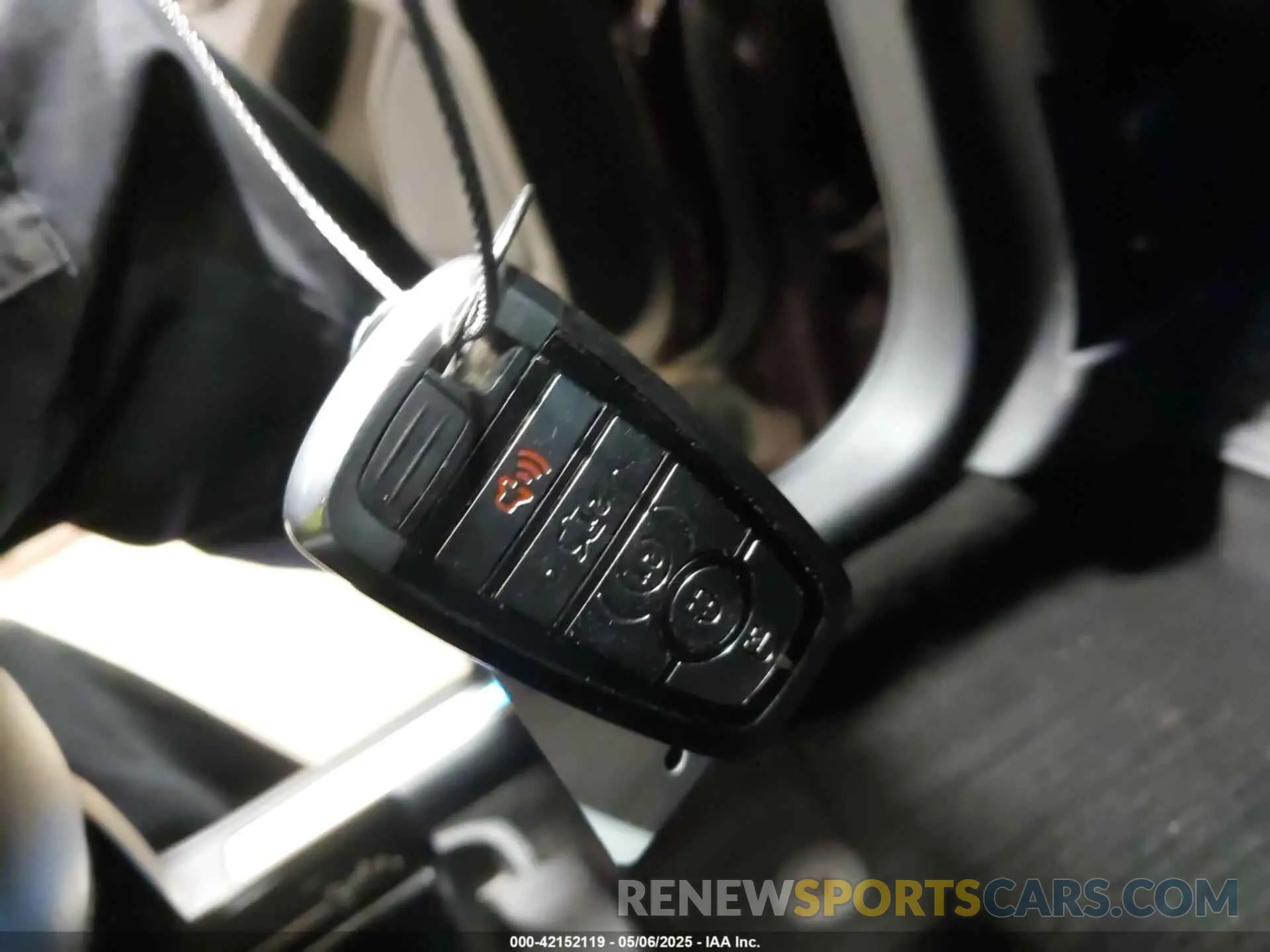 11 Photograph of a damaged car 2FMPK4K98KBB10089 FORD EDGE 2019
