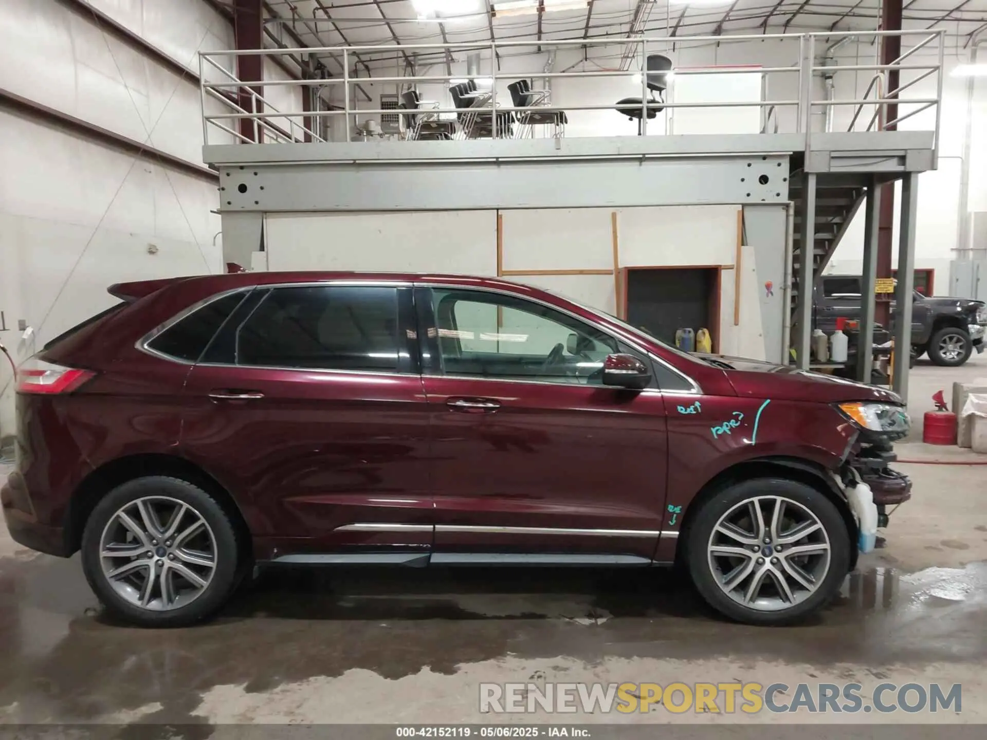 14 Photograph of a damaged car 2FMPK4K98KBB10089 FORD EDGE 2019