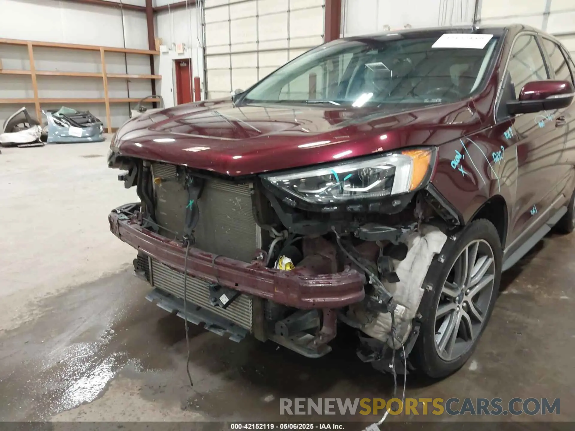 18 Photograph of a damaged car 2FMPK4K98KBB10089 FORD EDGE 2019