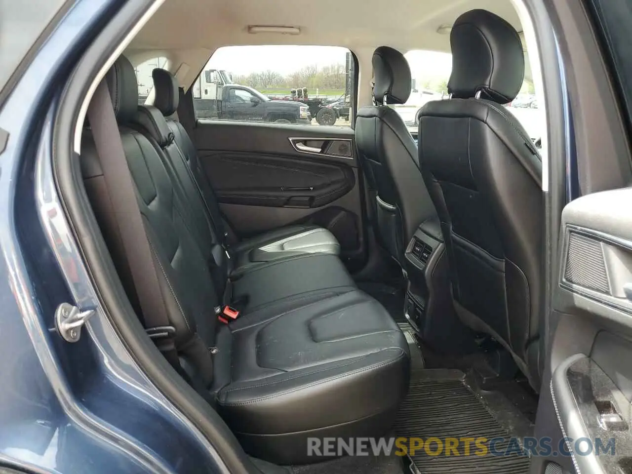 11 Photograph of a damaged car 2FMPK4K99KBC11058 FORD EDGE 2019