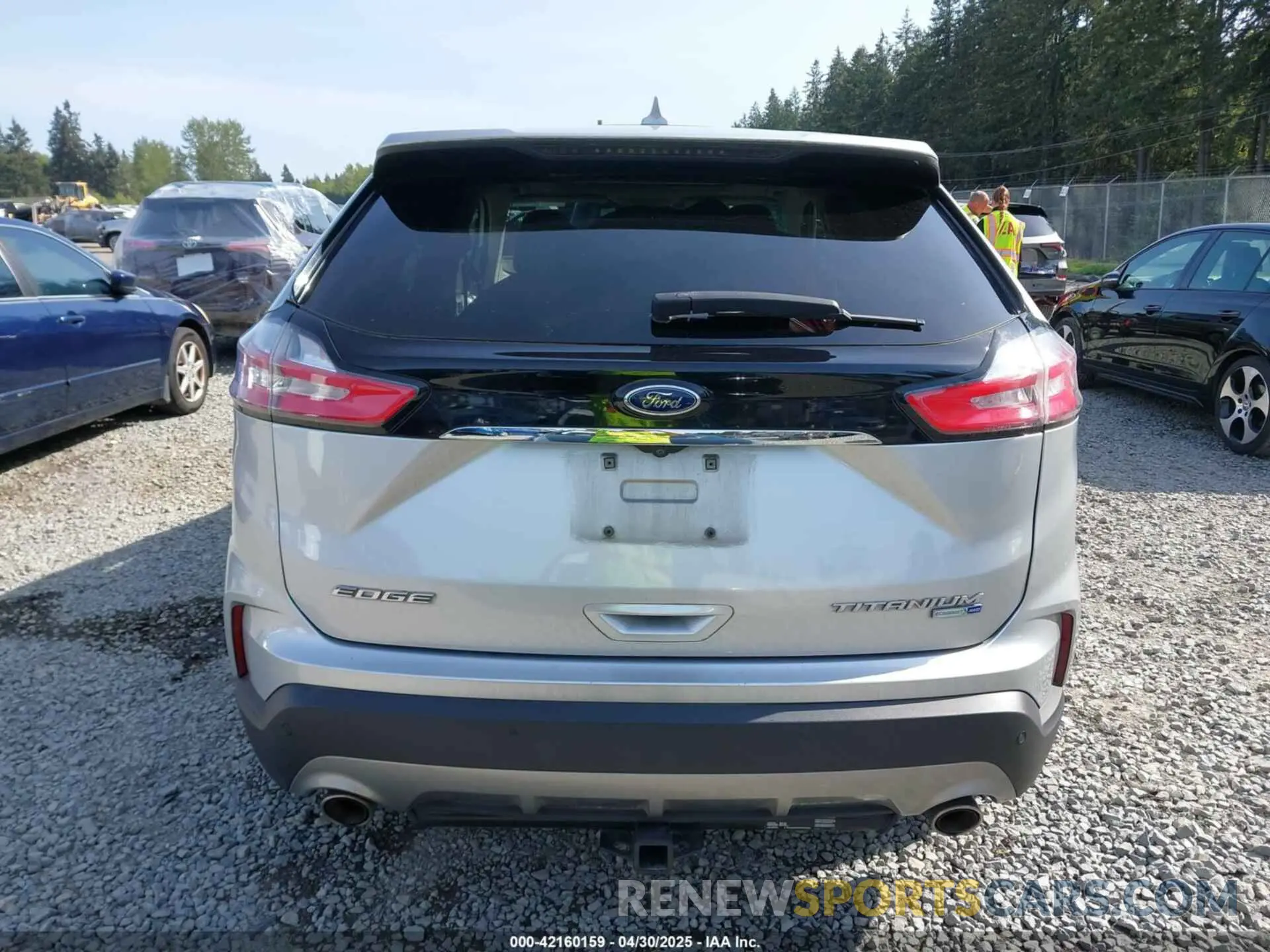 17 Photograph of a damaged car 2FMPK4K9XKBB62078 FORD EDGE 2019
