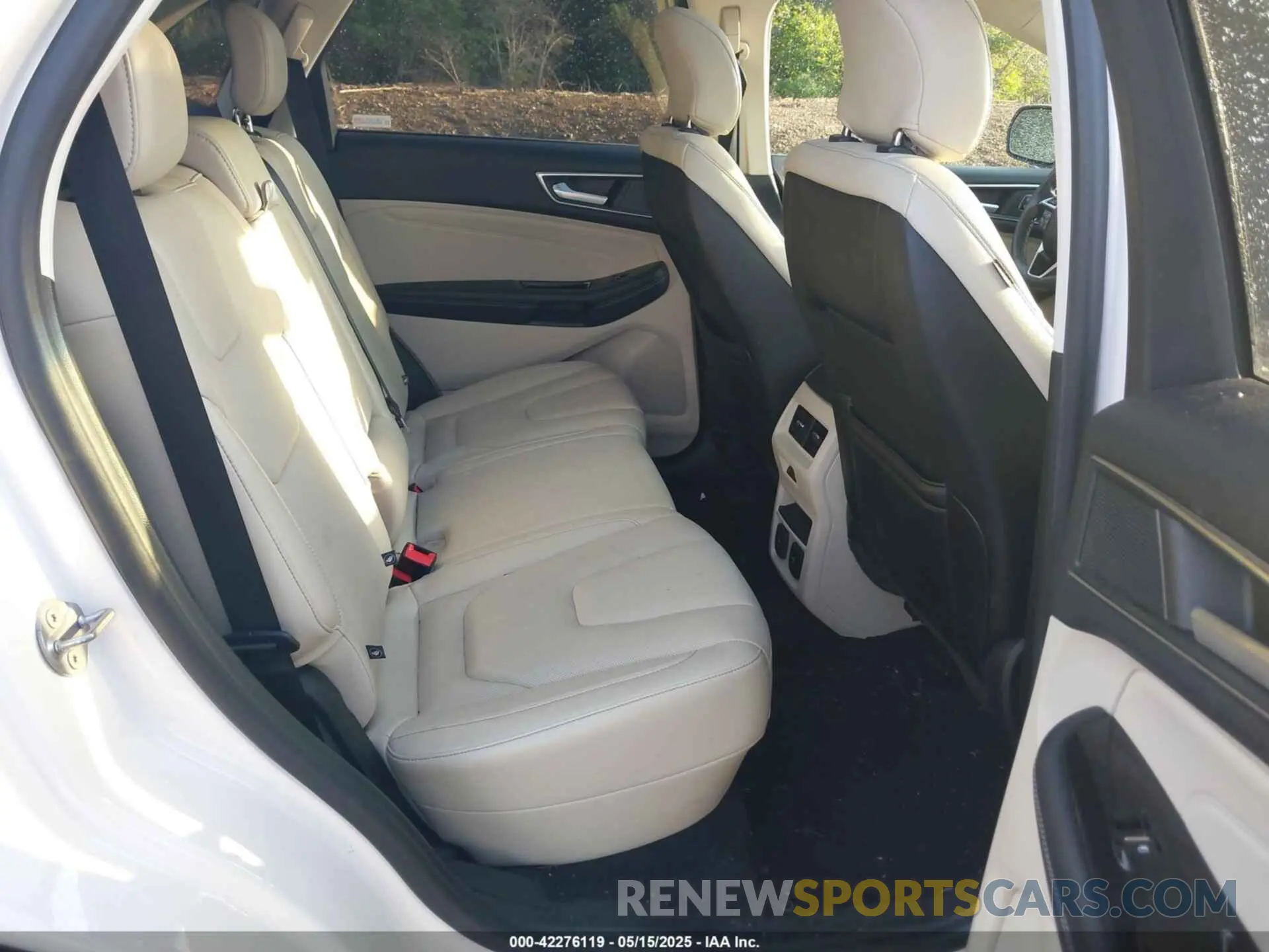 8 Photograph of a damaged car 2FMPK4K9XKBC05821 FORD EDGE 2019