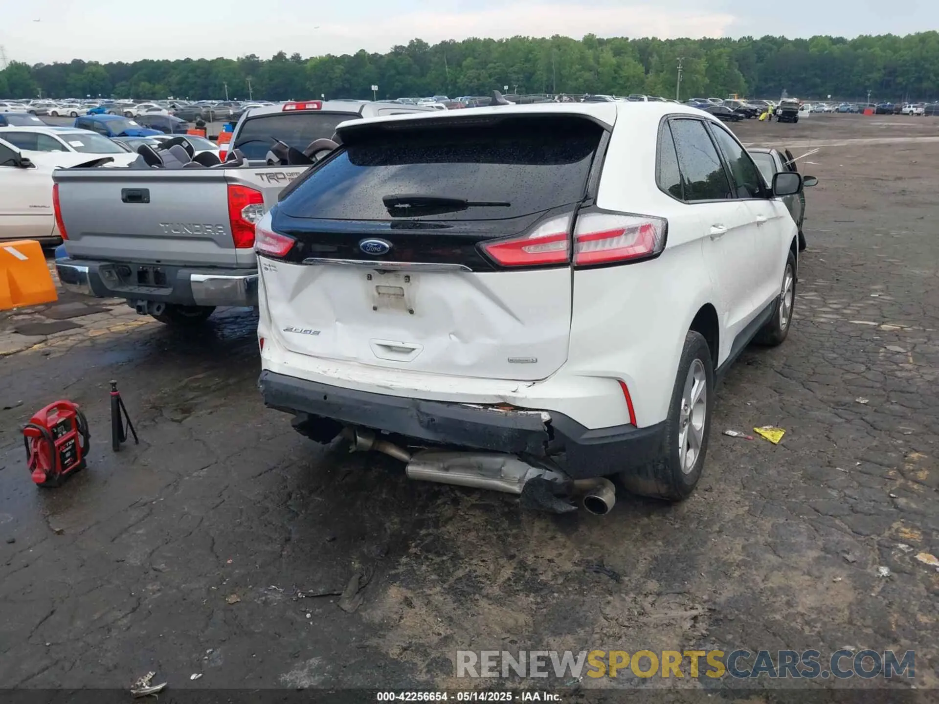 4 Photograph of a damaged car 2FMPK3G91LBB28034 FORD EDGE 2020