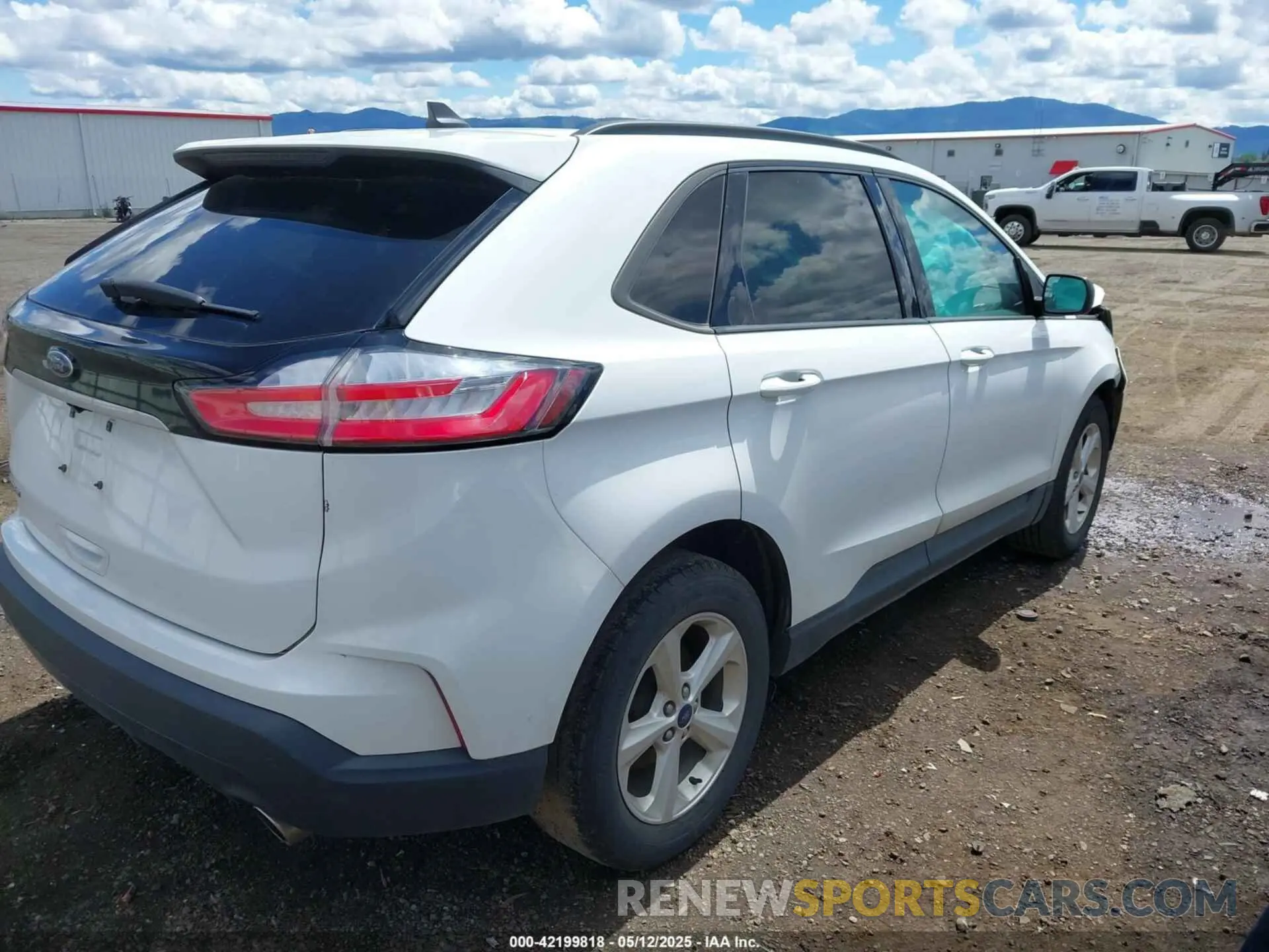 4 Photograph of a damaged car 2FMPK3G93LBB63027 FORD EDGE 2020