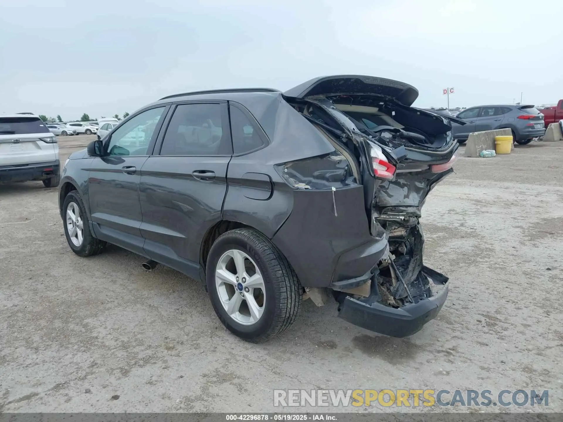 3 Photograph of a damaged car 2FMPK3G98LBB53318 FORD EDGE 2020