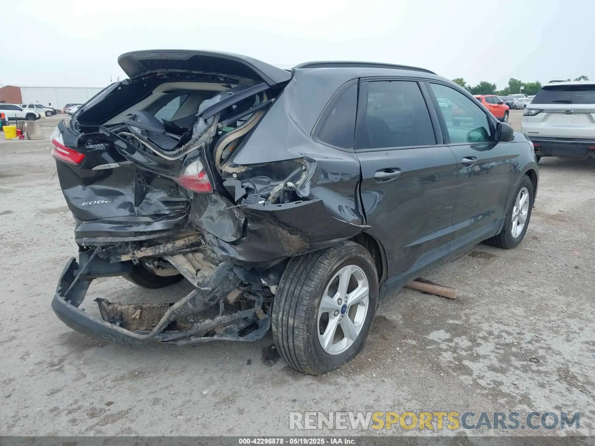 4 Photograph of a damaged car 2FMPK3G98LBB53318 FORD EDGE 2020