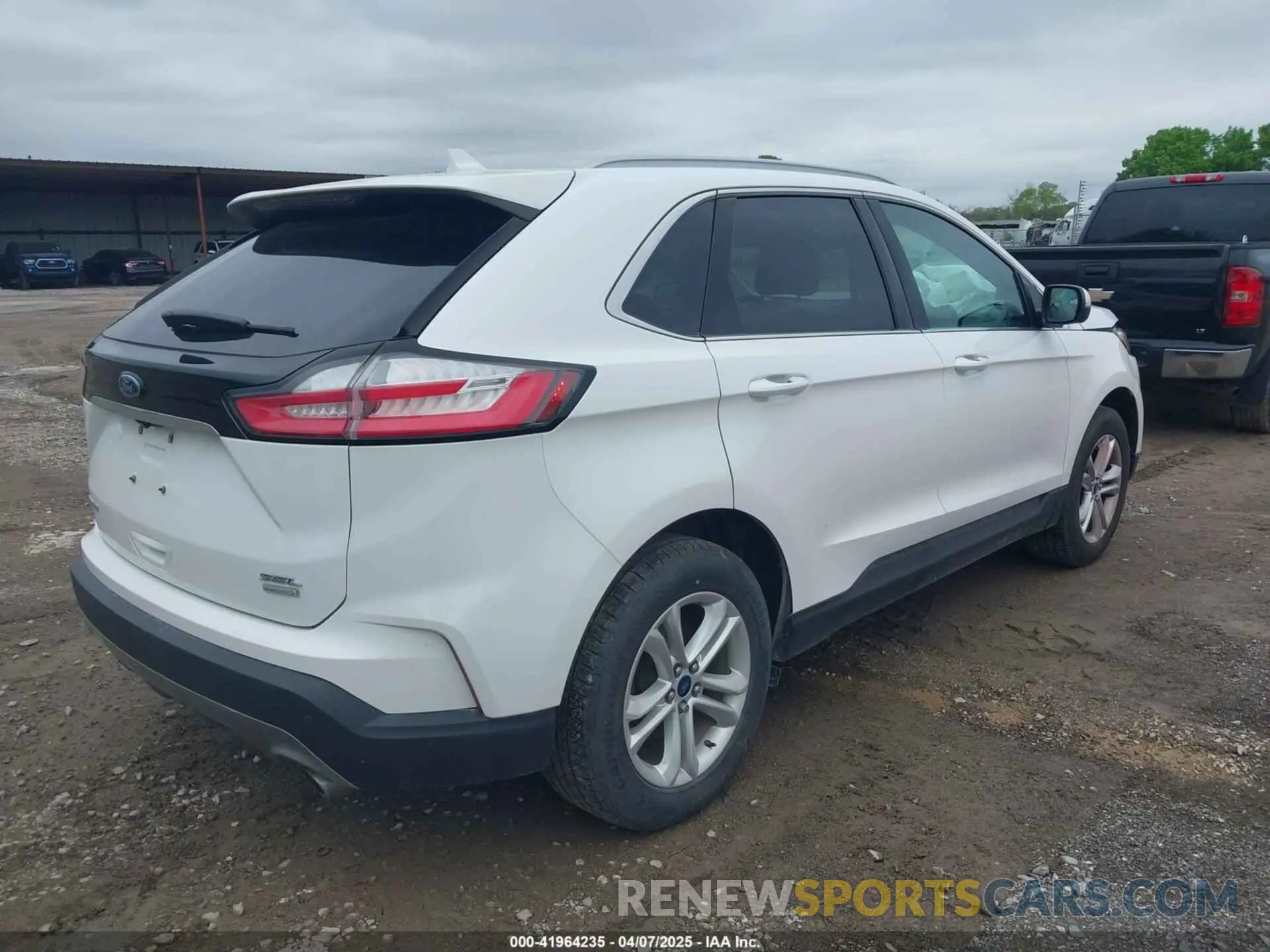 4 Photograph of a damaged car 2FMPK3J91LBA39394 FORD EDGE 2020