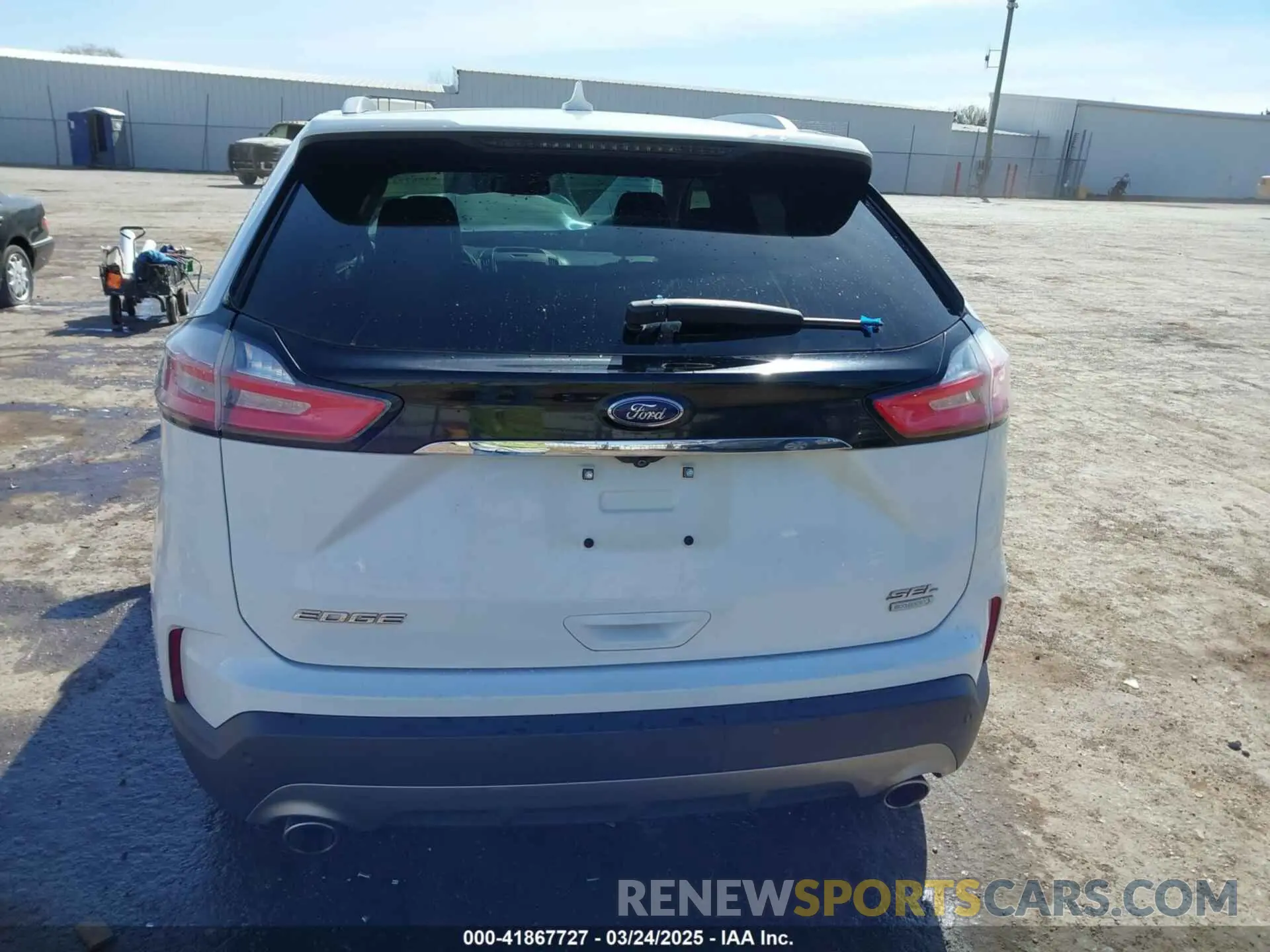 17 Photograph of a damaged car 2FMPK3J91LBA50377 FORD EDGE 2020