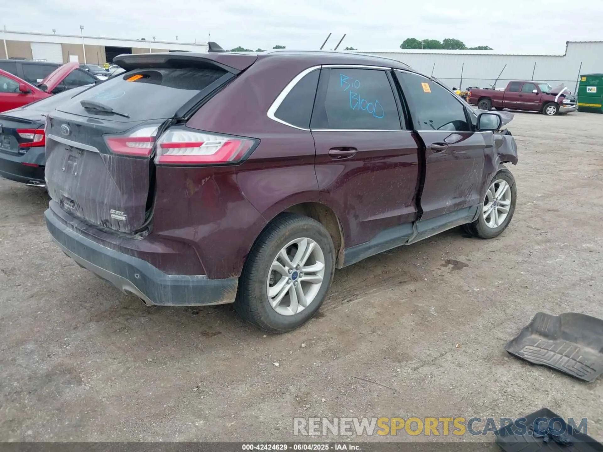 4 Photograph of a damaged car 2FMPK3J93LBB22874 FORD EDGE 2020