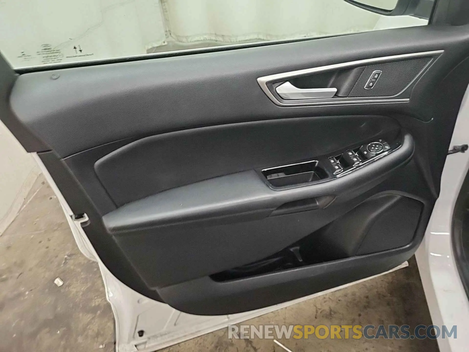 9 Photograph of a damaged car 2FMPK3J95LBA61012 FORD EDGE 2020