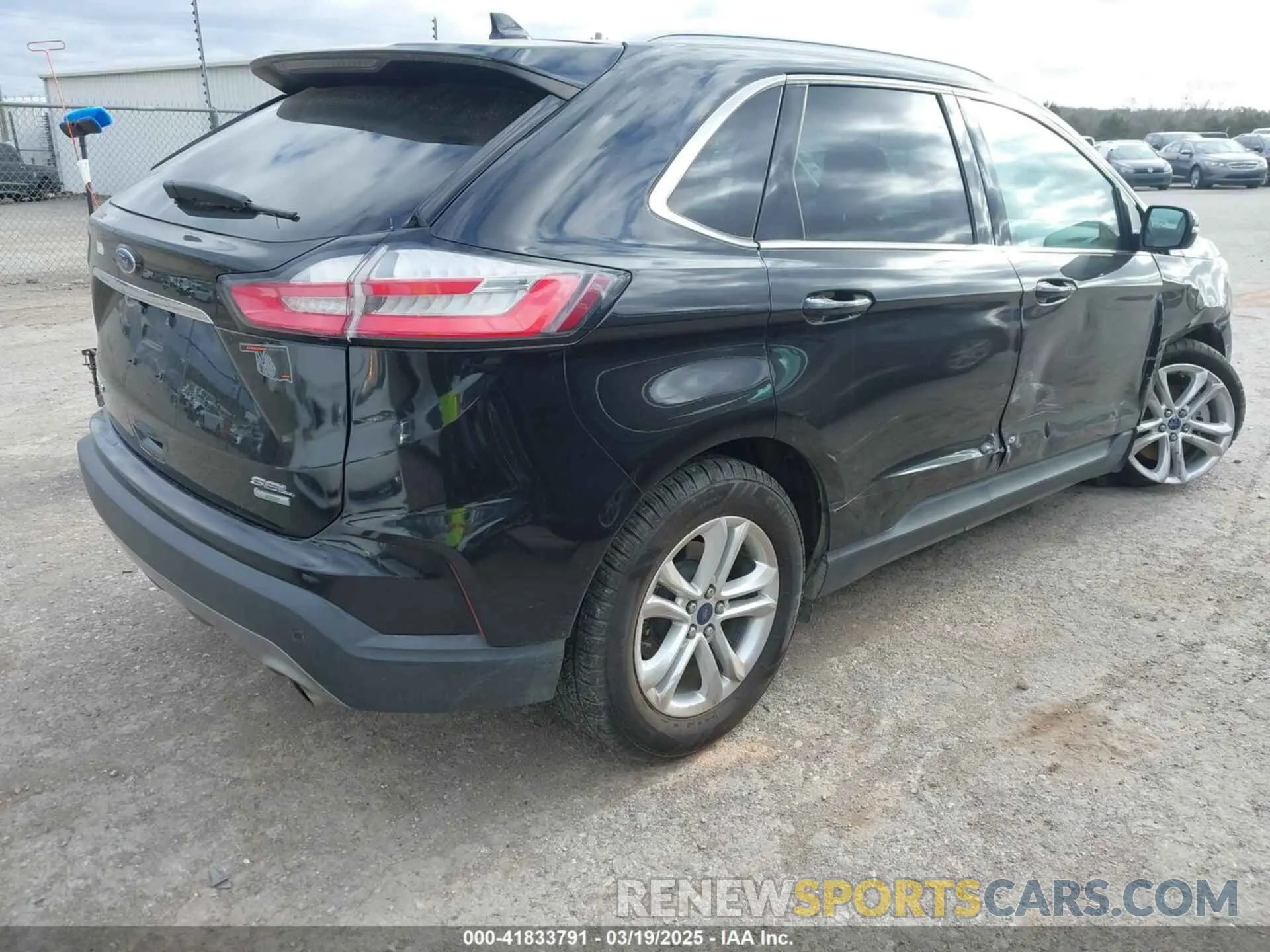 4 Photograph of a damaged car 2FMPK3J96LBA04639 FORD EDGE 2020