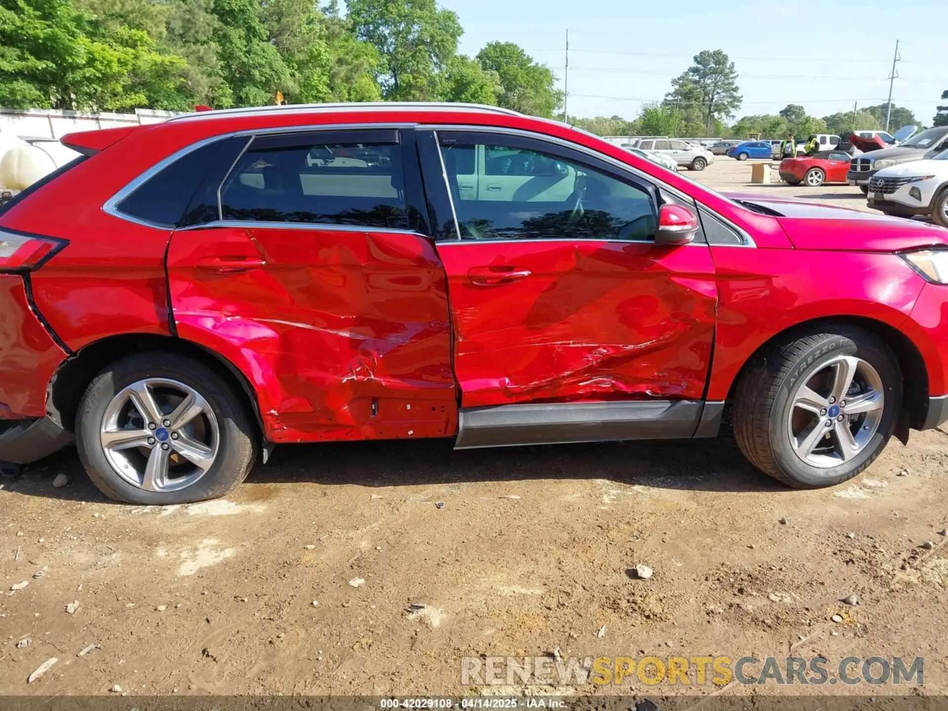 14 Photograph of a damaged car 2FMPK3J96LBA75680 FORD EDGE 2020