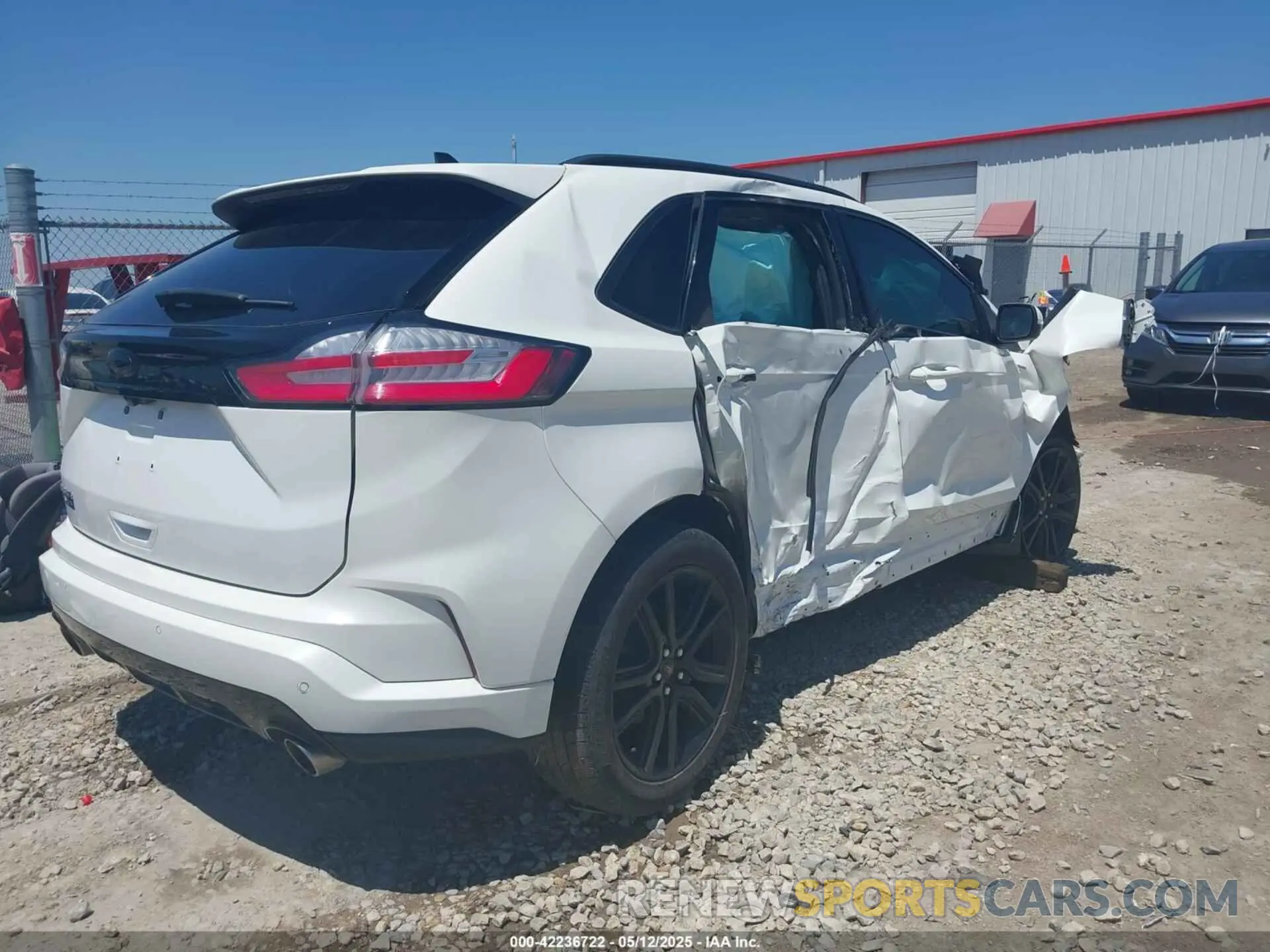 4 Photograph of a damaged car 2FMPK3J96LBB18186 FORD EDGE 2020