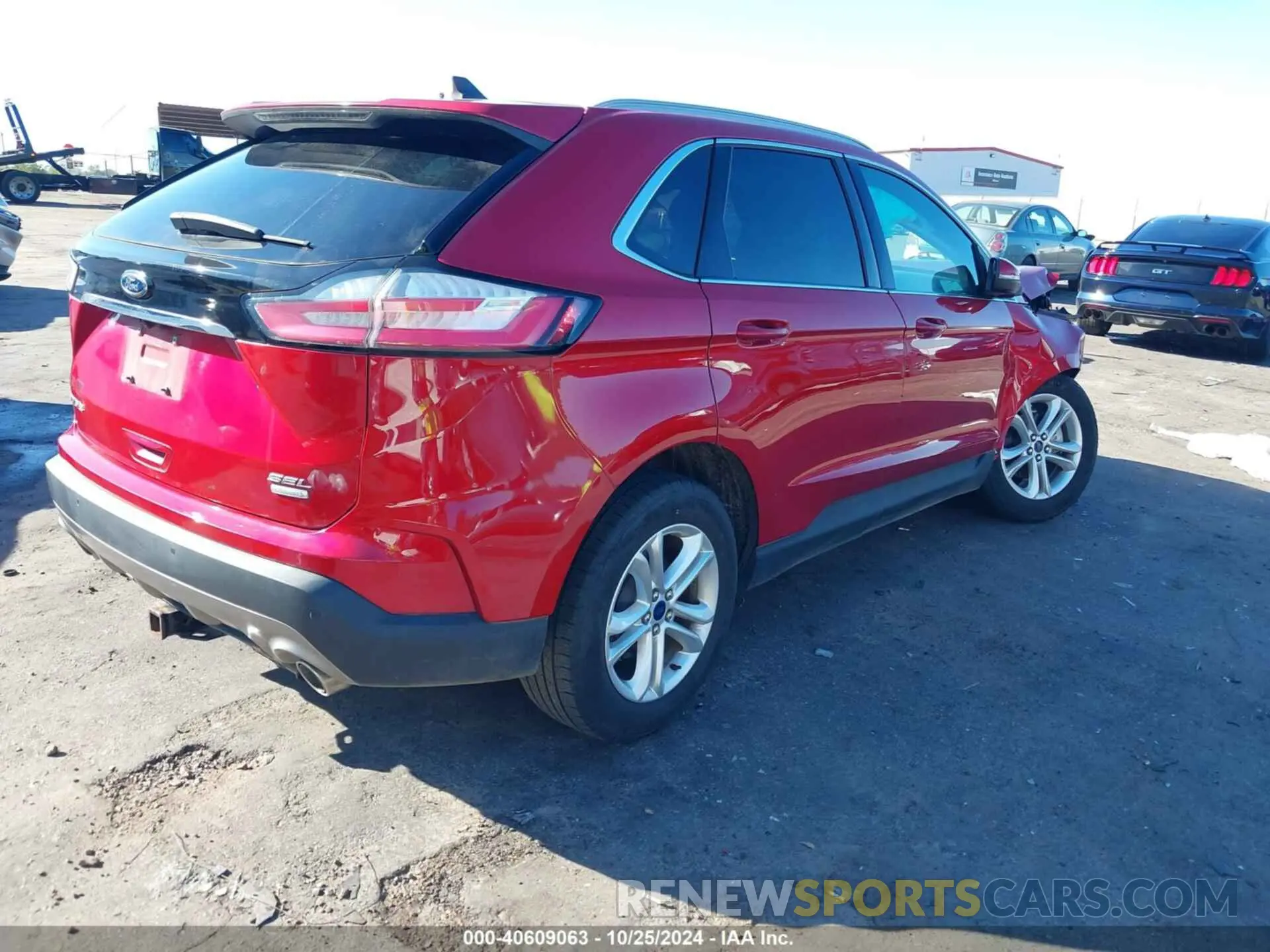 4 Photograph of a damaged car 2FMPK3J96LBB44433 FORD EDGE 2020