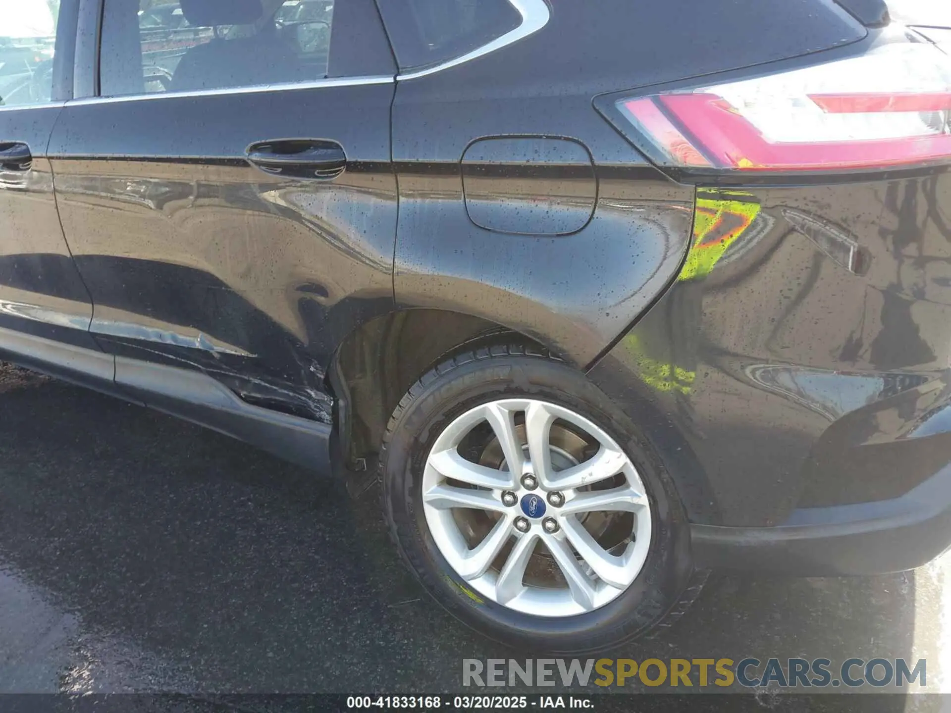 17 Photograph of a damaged car 2FMPK3J97LBA19926 FORD EDGE 2020