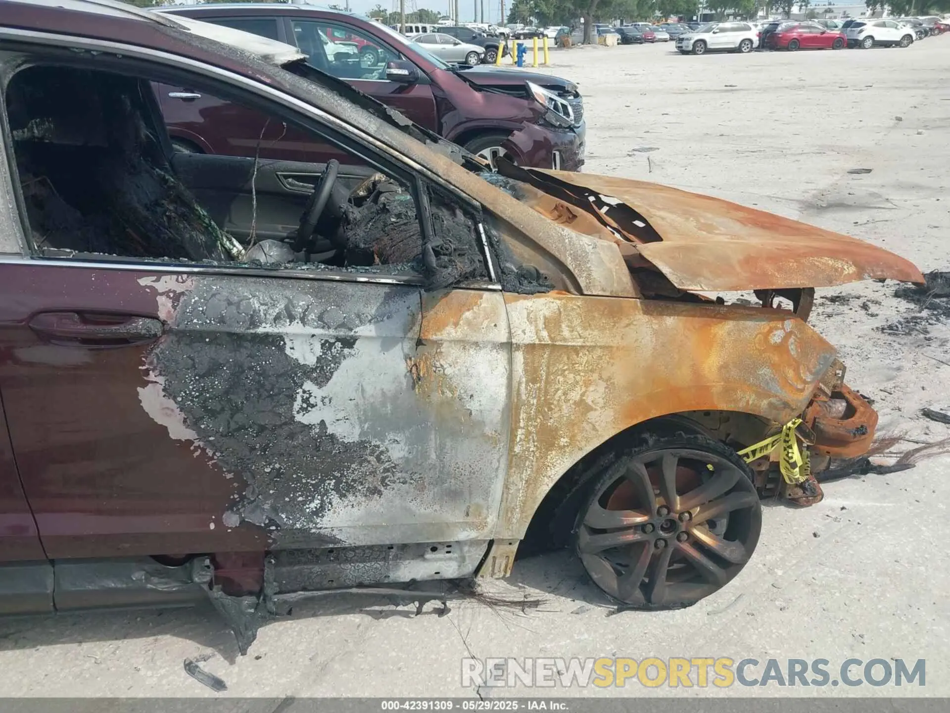 13 Photograph of a damaged car 2FMPK3J98LBA47492 FORD EDGE 2020