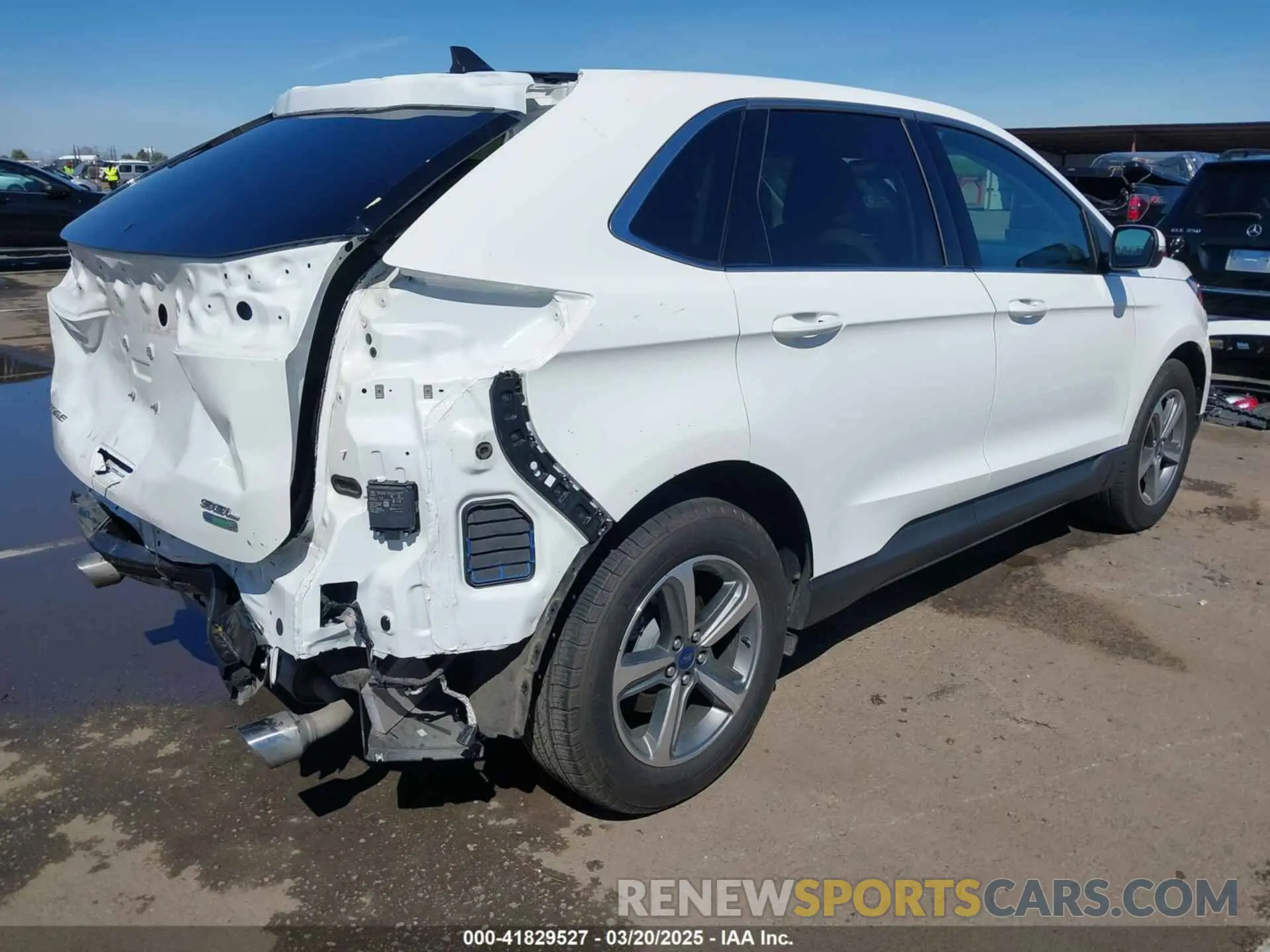 4 Photograph of a damaged car 2FMPK3J99LBB11314 FORD EDGE 2020