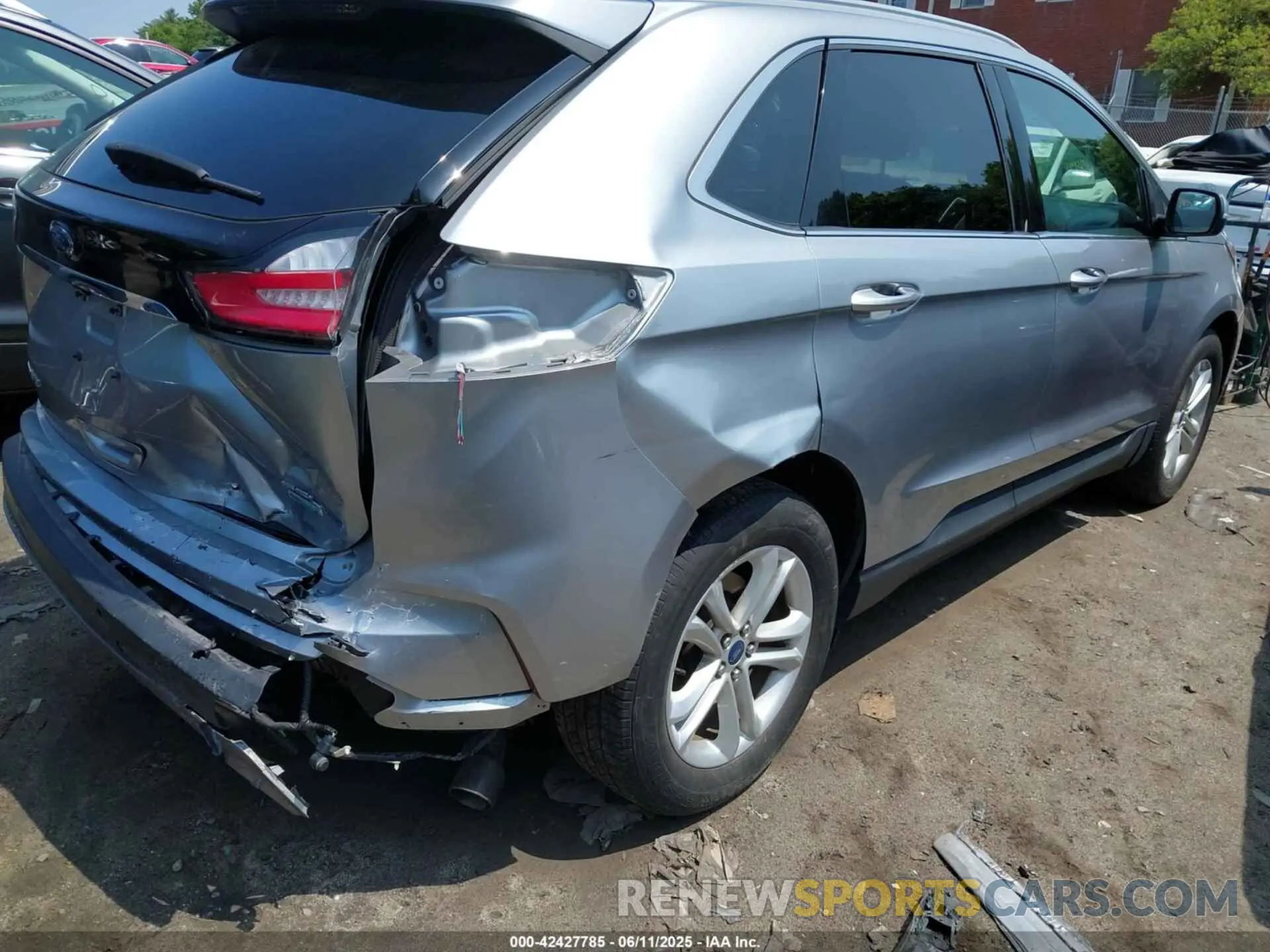4 Photograph of a damaged car 2FMPK3J99LBB27660 FORD EDGE 2020