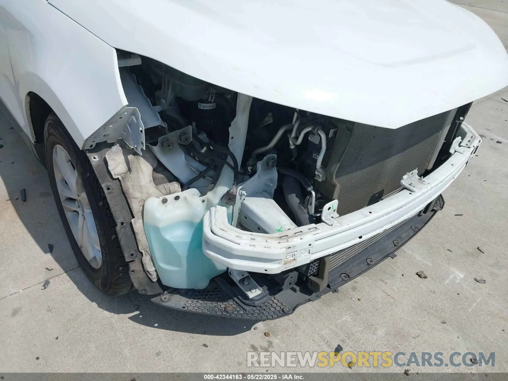 17 Photograph of a damaged car 2FMPK3J9XLBA28782 FORD EDGE 2020