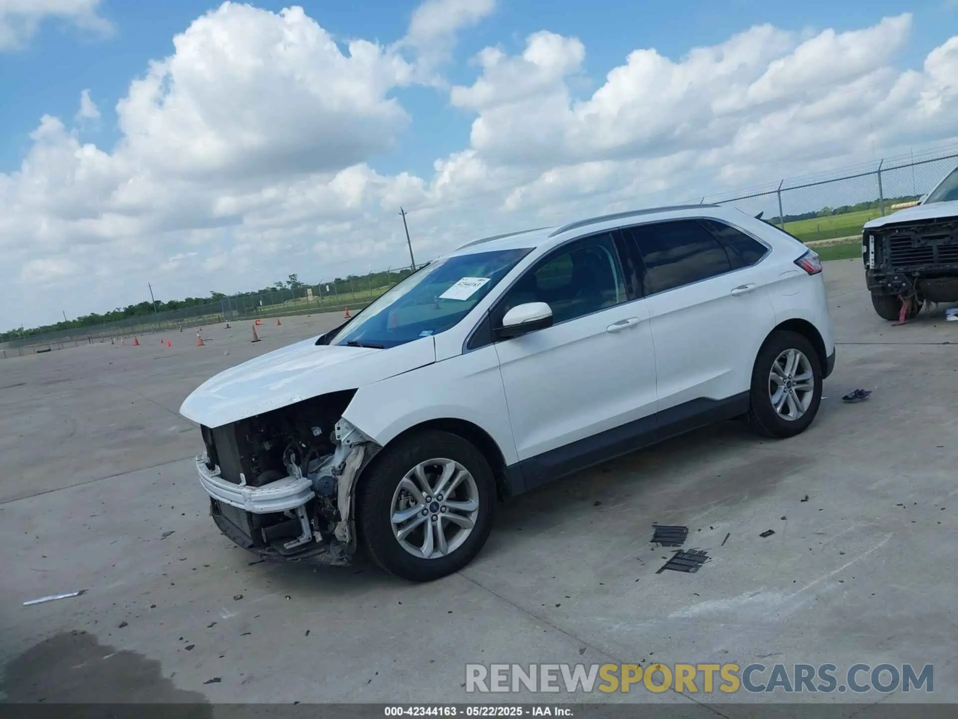 2 Photograph of a damaged car 2FMPK3J9XLBA28782 FORD EDGE 2020