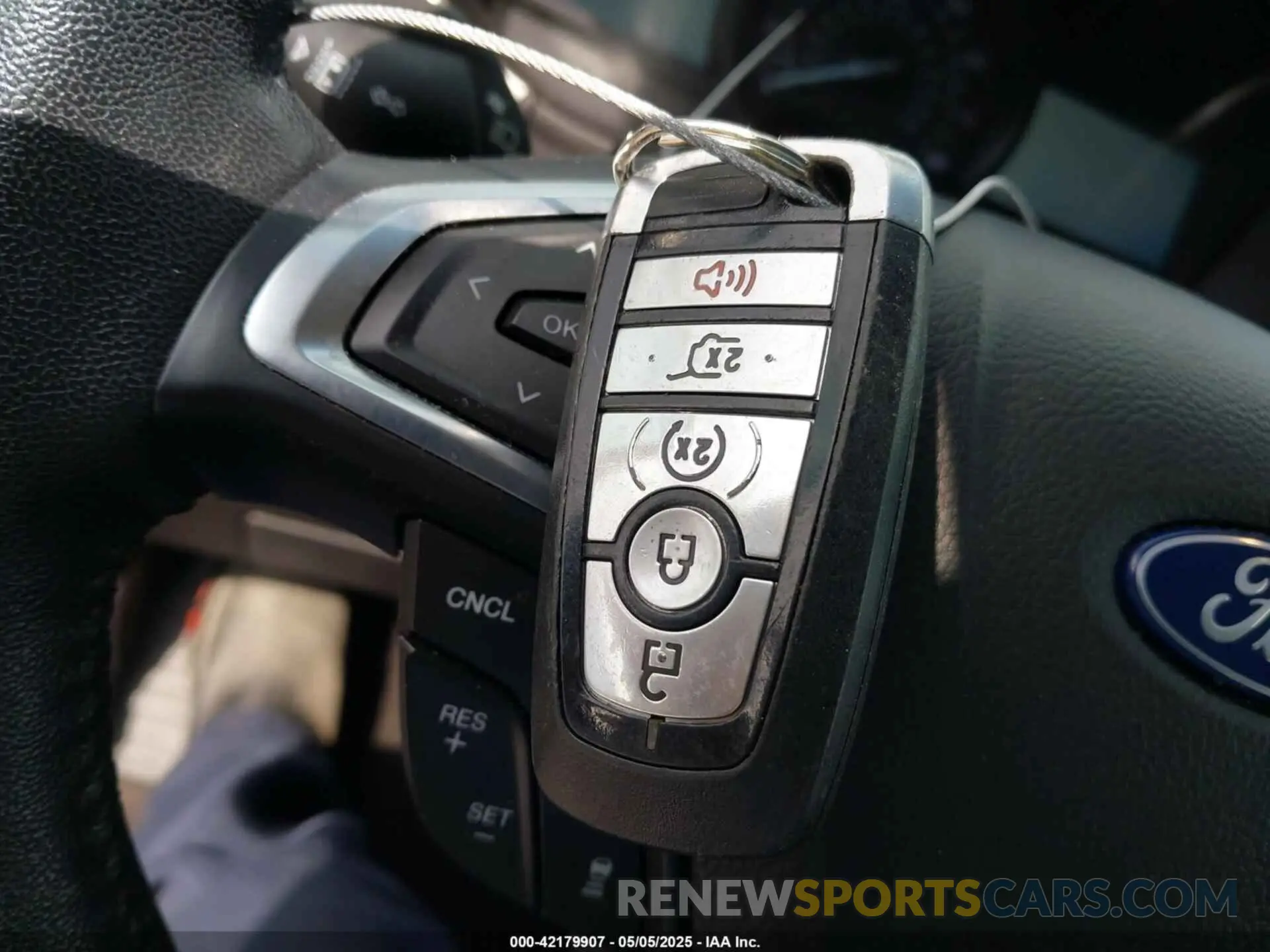 11 Photograph of a damaged car 2FMPK3J9XLBA54556 FORD EDGE 2020