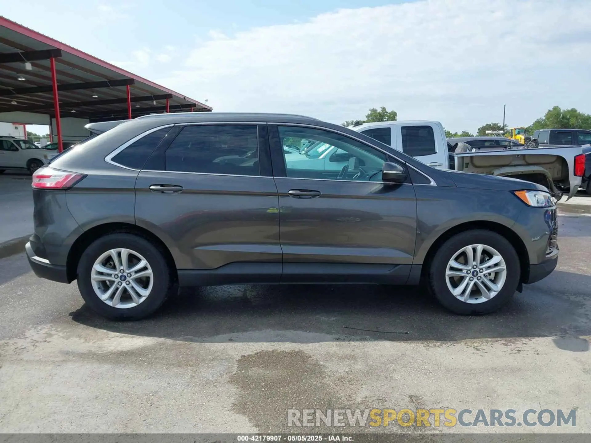 13 Photograph of a damaged car 2FMPK3J9XLBA54556 FORD EDGE 2020