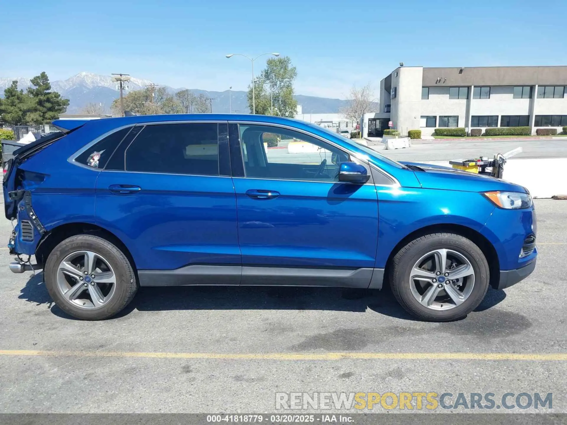 13 Photograph of a damaged car 2FMPK3J9XLBB25108 FORD EDGE 2020