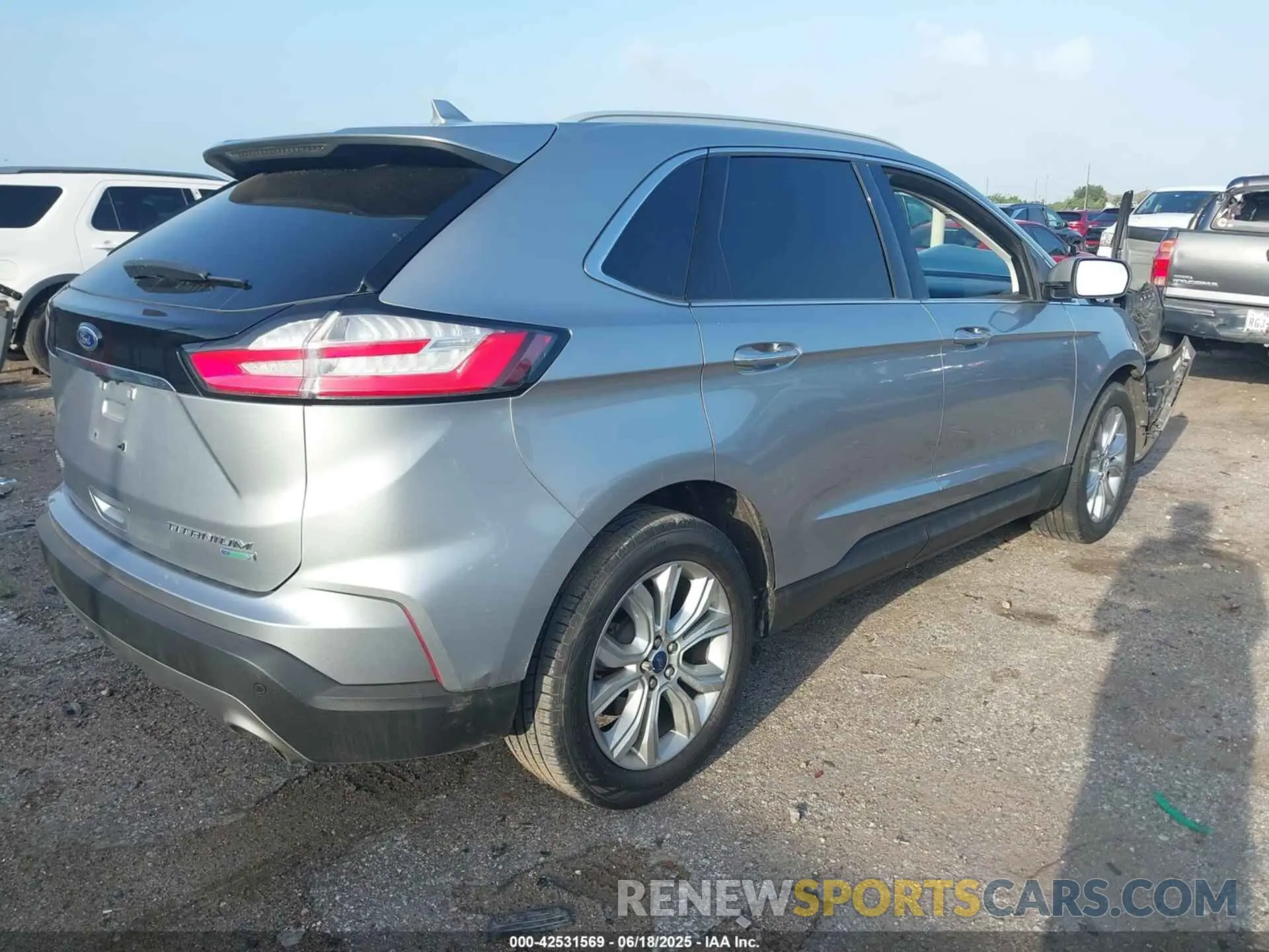 4 Photograph of a damaged car 2FMPK3K91LBA69509 FORD EDGE 2020