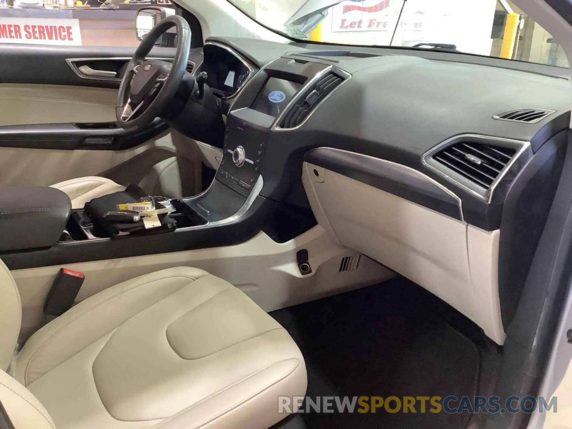 6 Photograph of a damaged car 2FMPK3K91LBB37775 FORD EDGE 2020