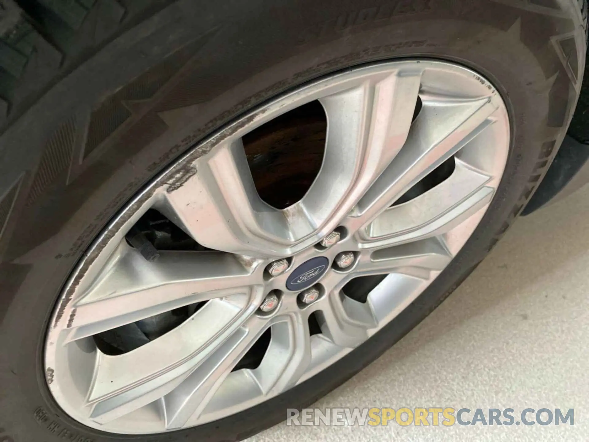 17 Photograph of a damaged car 2FMPK3K92LBA30525 FORD EDGE 2020