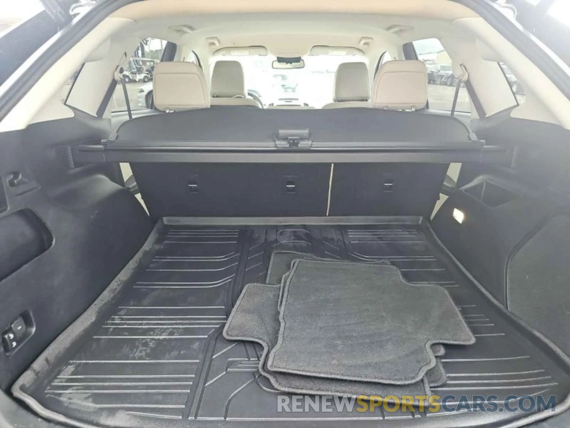 9 Photograph of a damaged car 2FMPK3K92LBB37705 FORD EDGE 2020