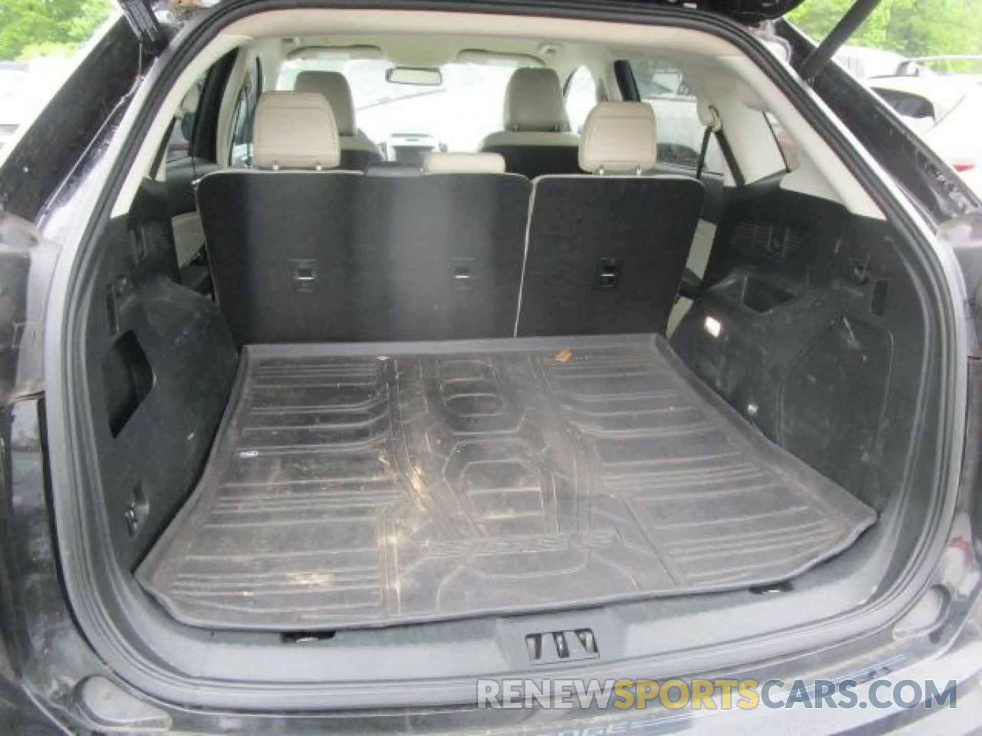 8 Photograph of a damaged car 2FMPK3K95LBB37553 FORD EDGE 2020